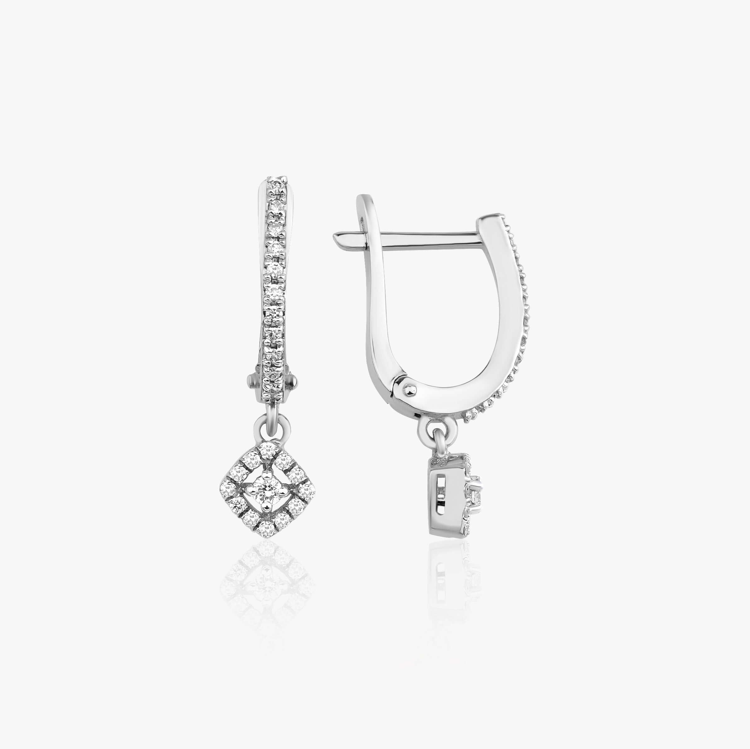 14 ayar beyaz altın pırlanta sallantılı halka küpenin gri arka fonlu ürün resmi