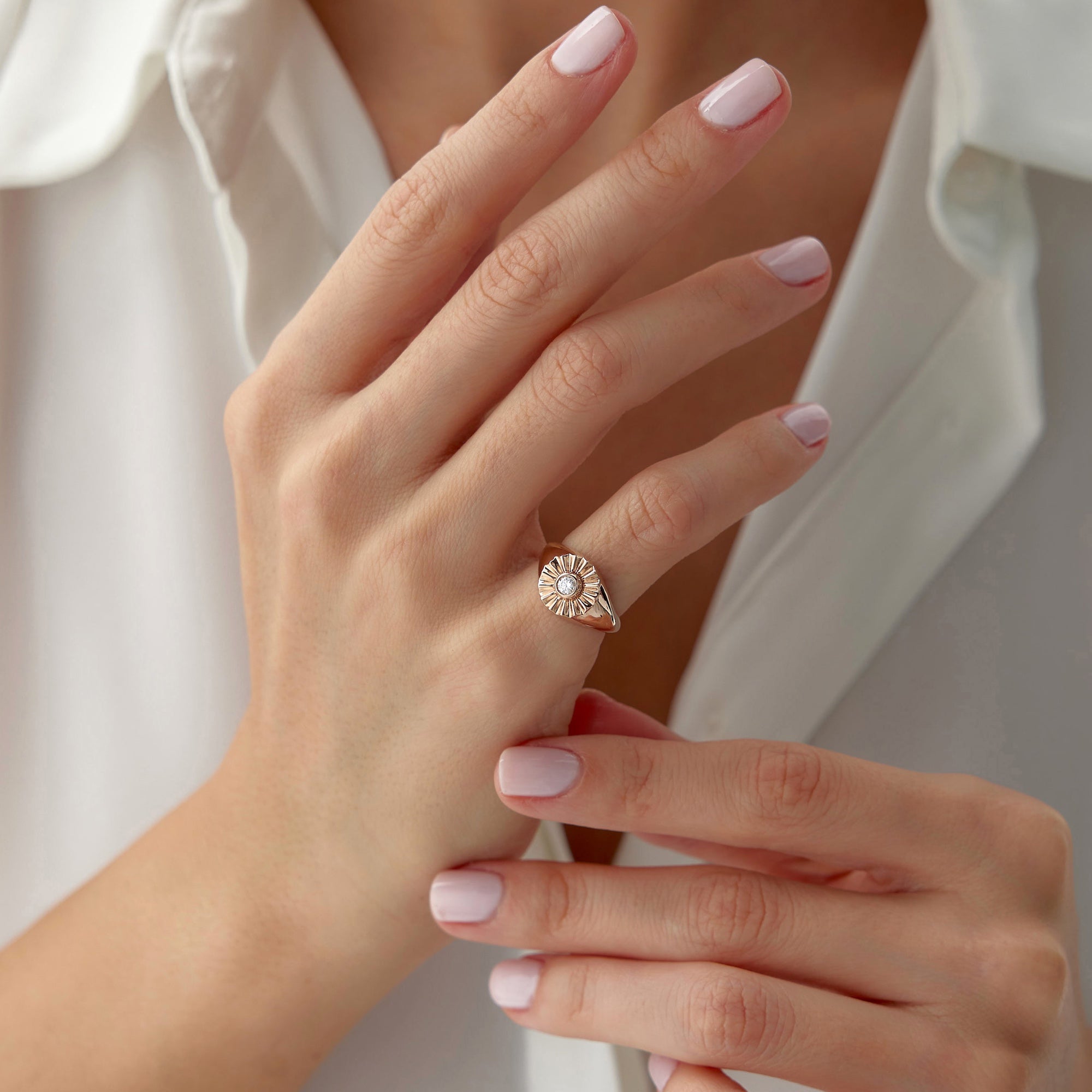 Pırlanta Tektaş Serçe Parmak Yüzük