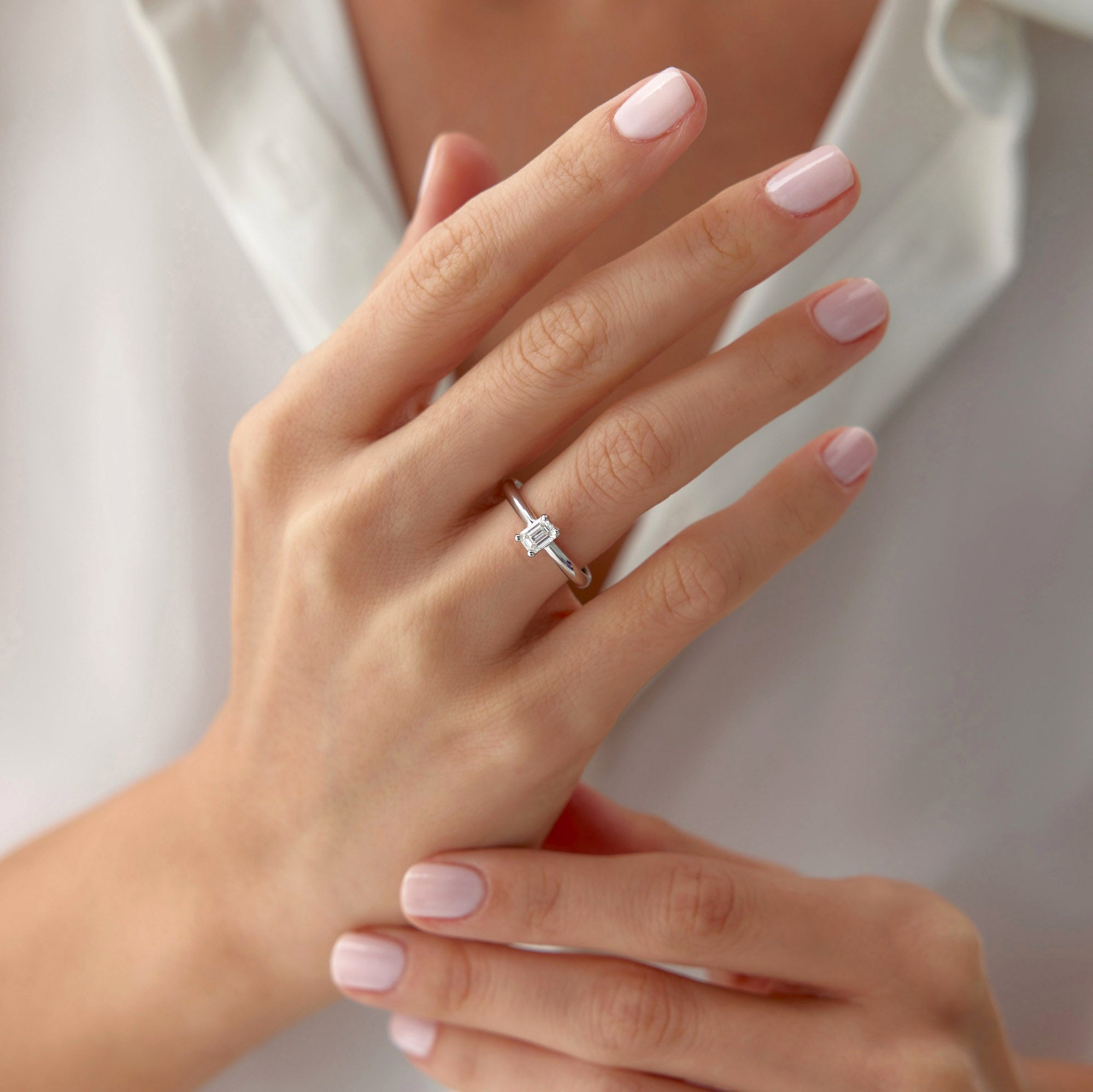 Zümrüt Kesim Tektaş Pırlanta Yüzük / The Emerald Cut Solitaire