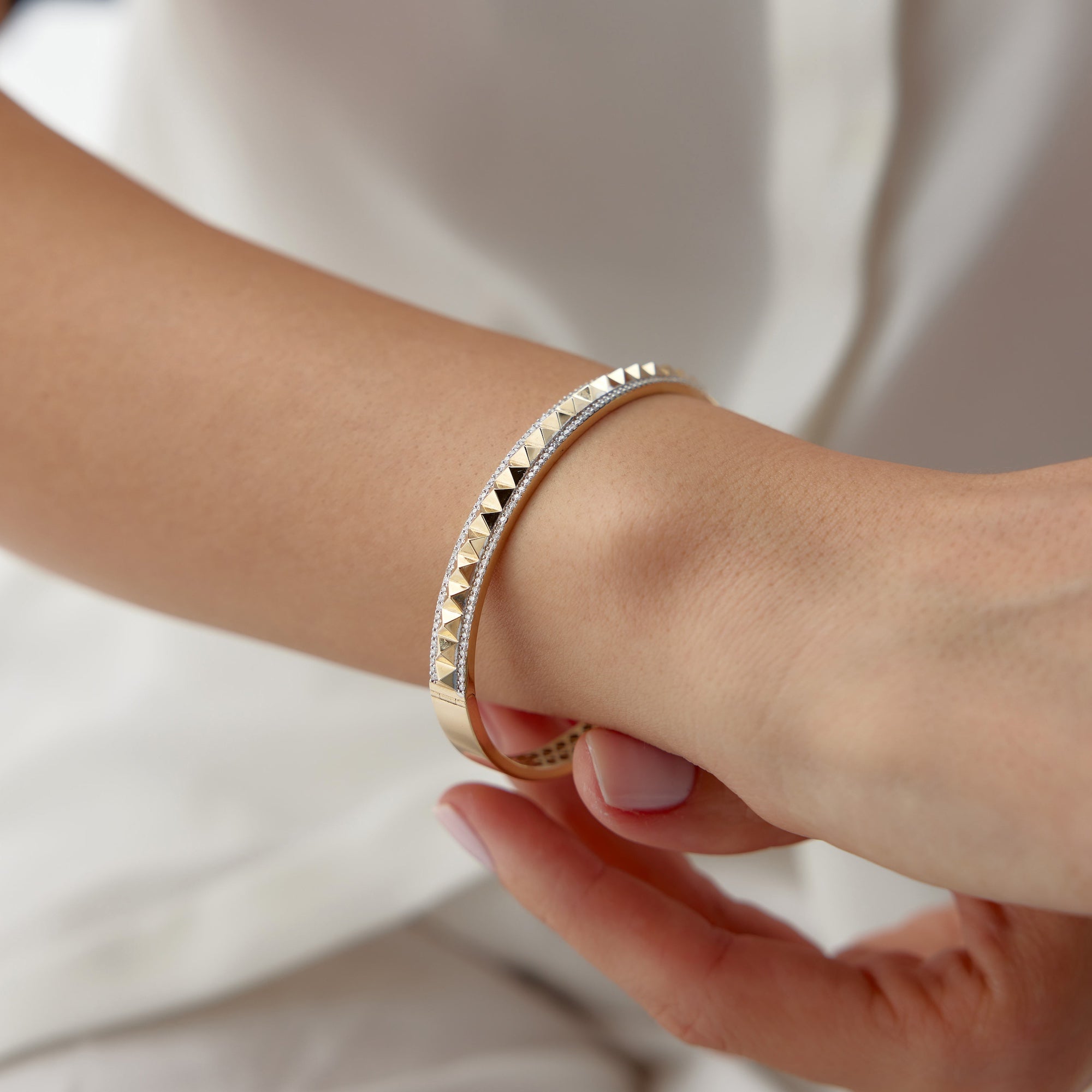 Pırlanta Piramit Bilezik / The Spike Bangle