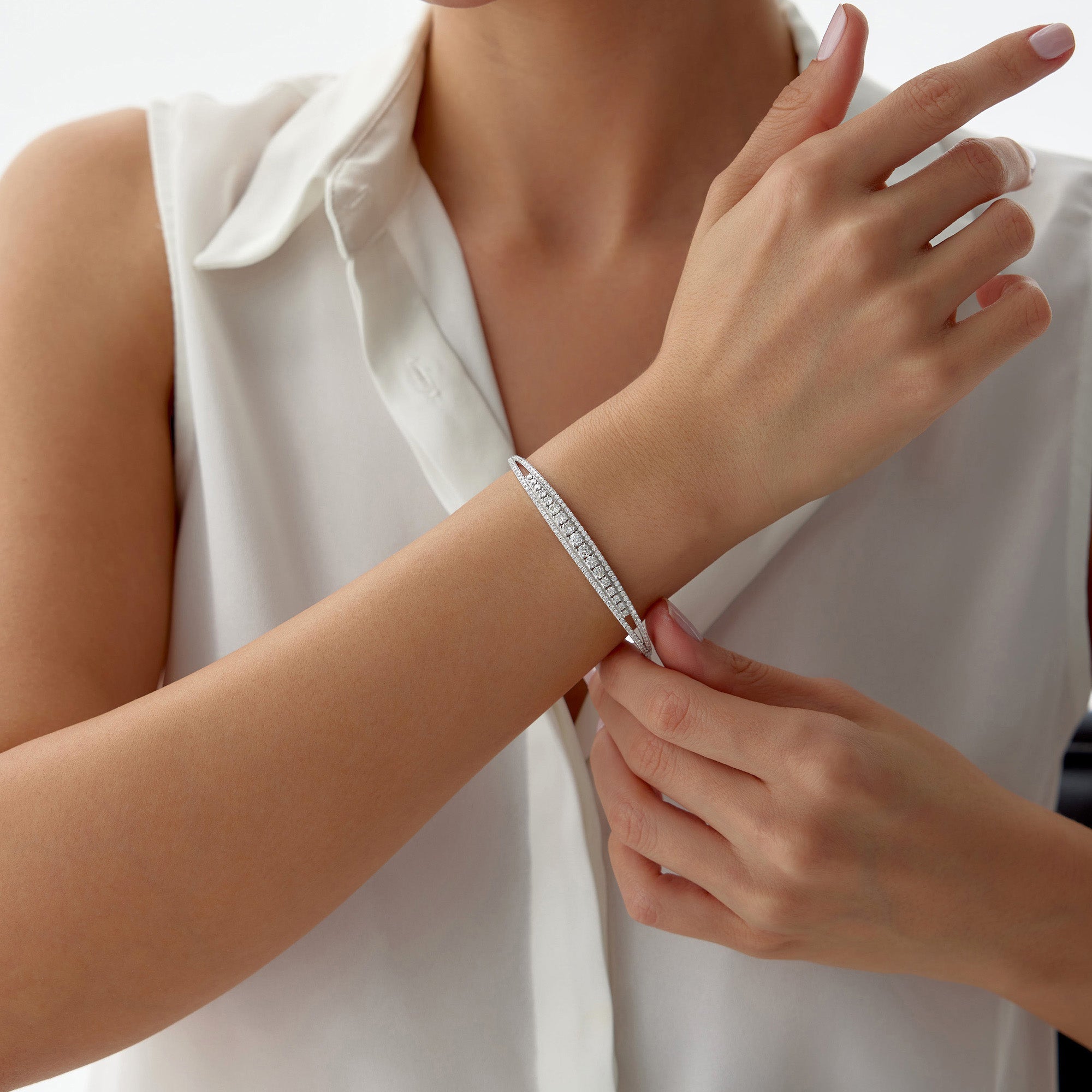 Üç Sıra Pırlanta Bilezik / United Bangle