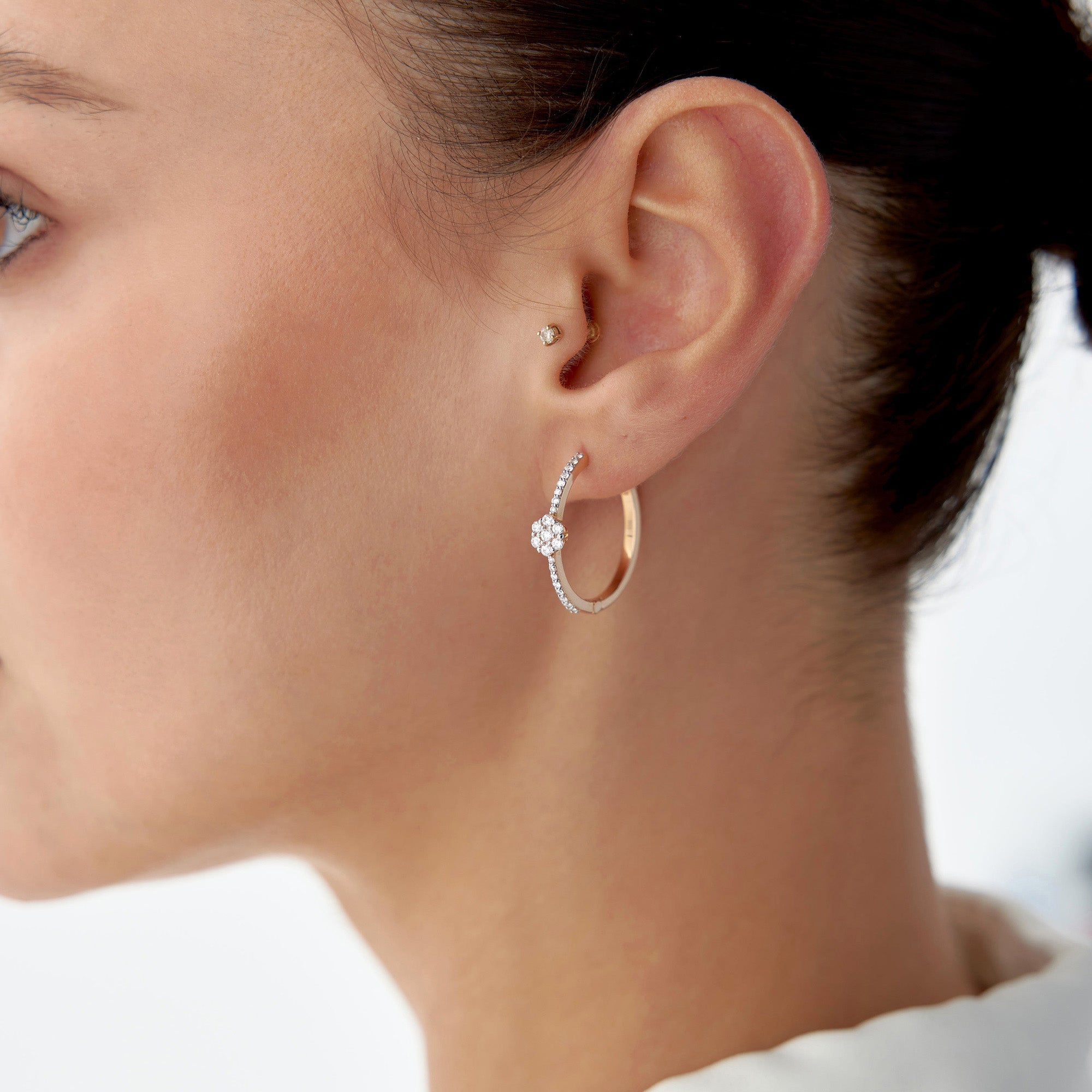 Pırlanta Büyük Çiçek Halka Küpe