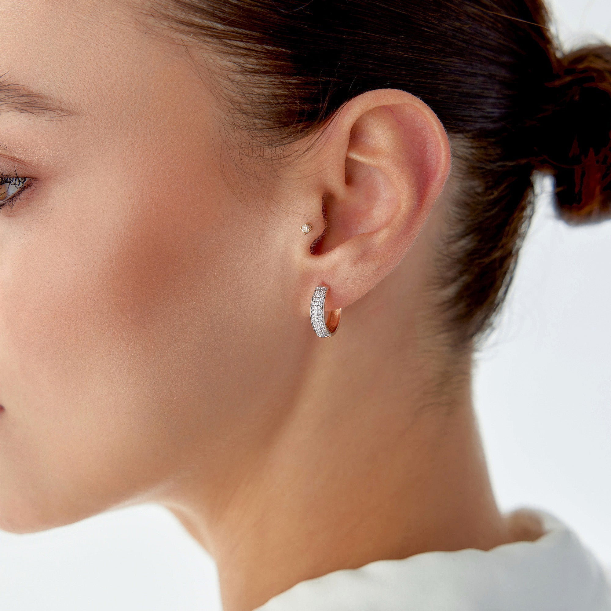 Minimal Pave Pırlanta Halka Küpe