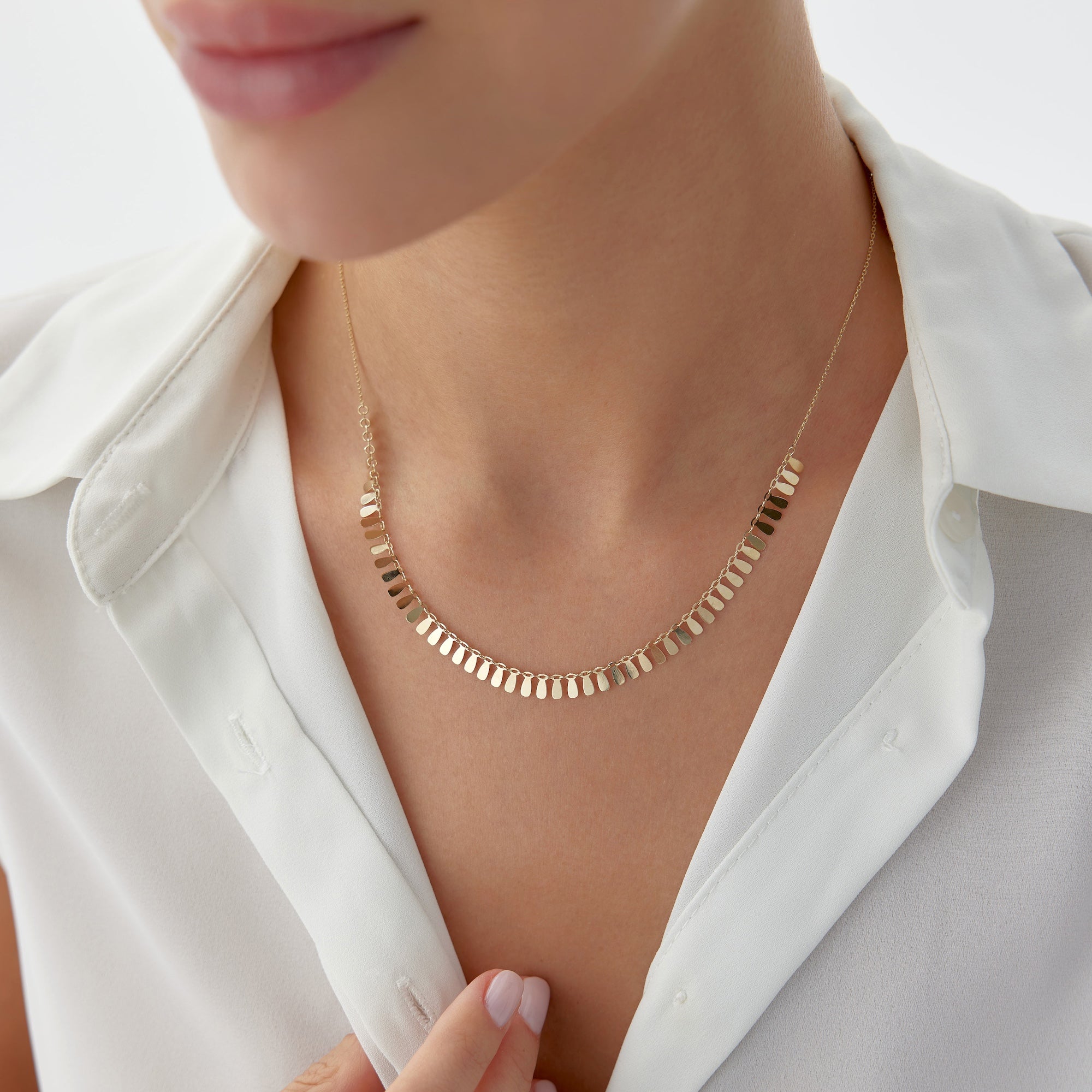 Altın Sallantılı Charm Kolye