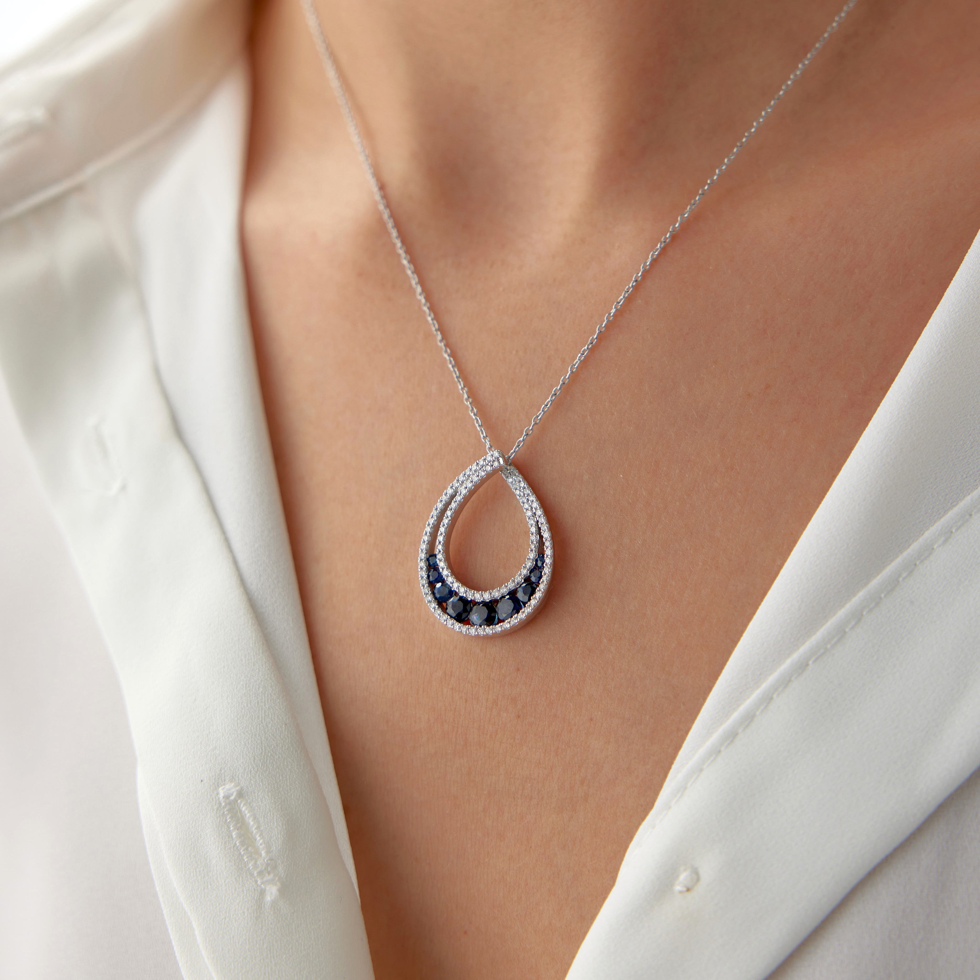 Büyük Mavi Safir ve Pırlanta Damla Kolye