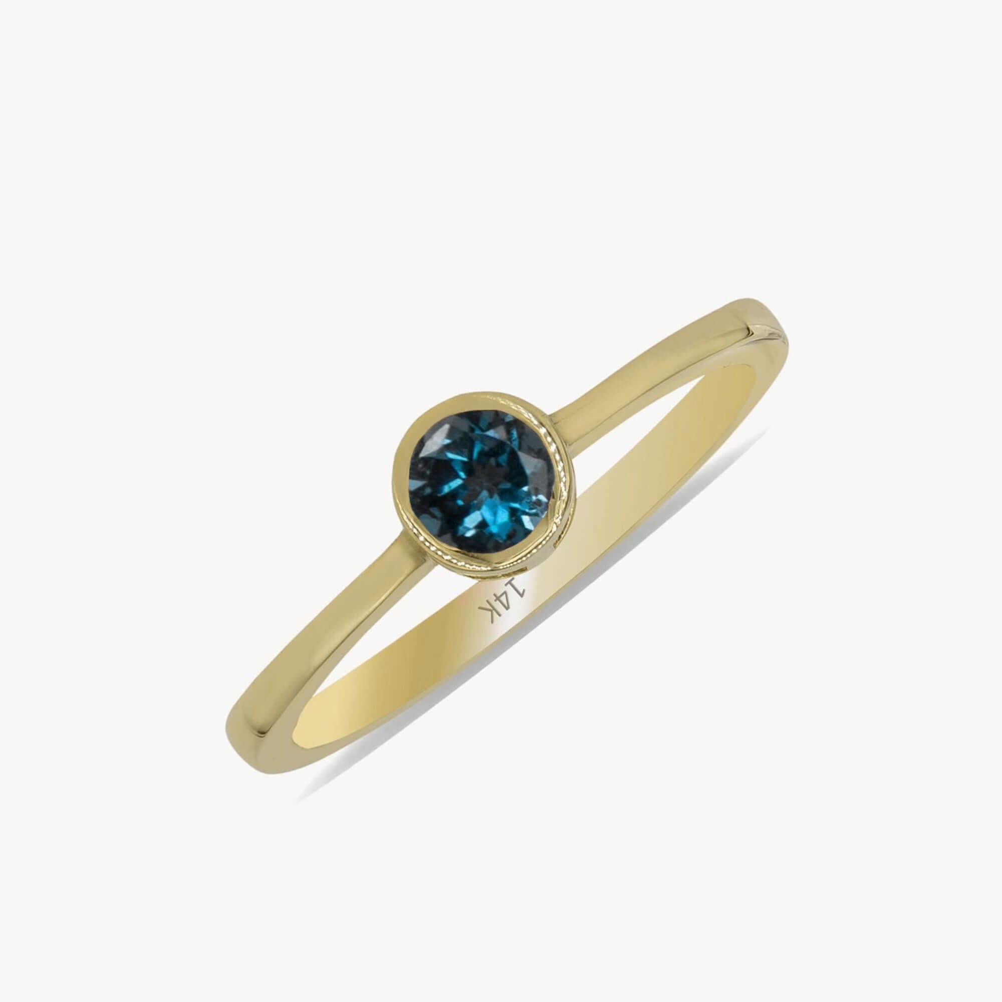 Mavi Topaz Tektaş Yüzük