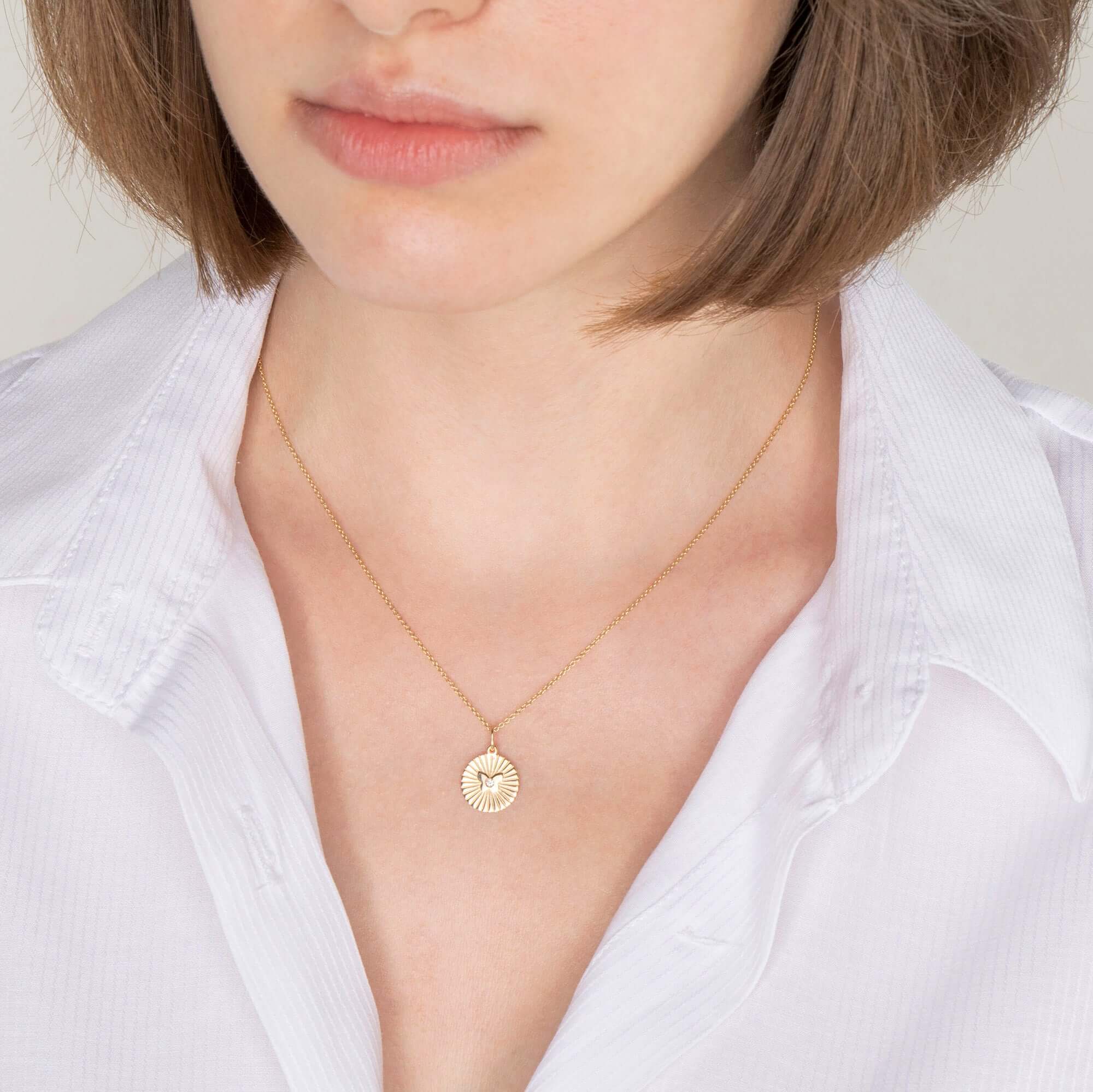 Minimal Pırlanta Kelebek Kolye Ucu