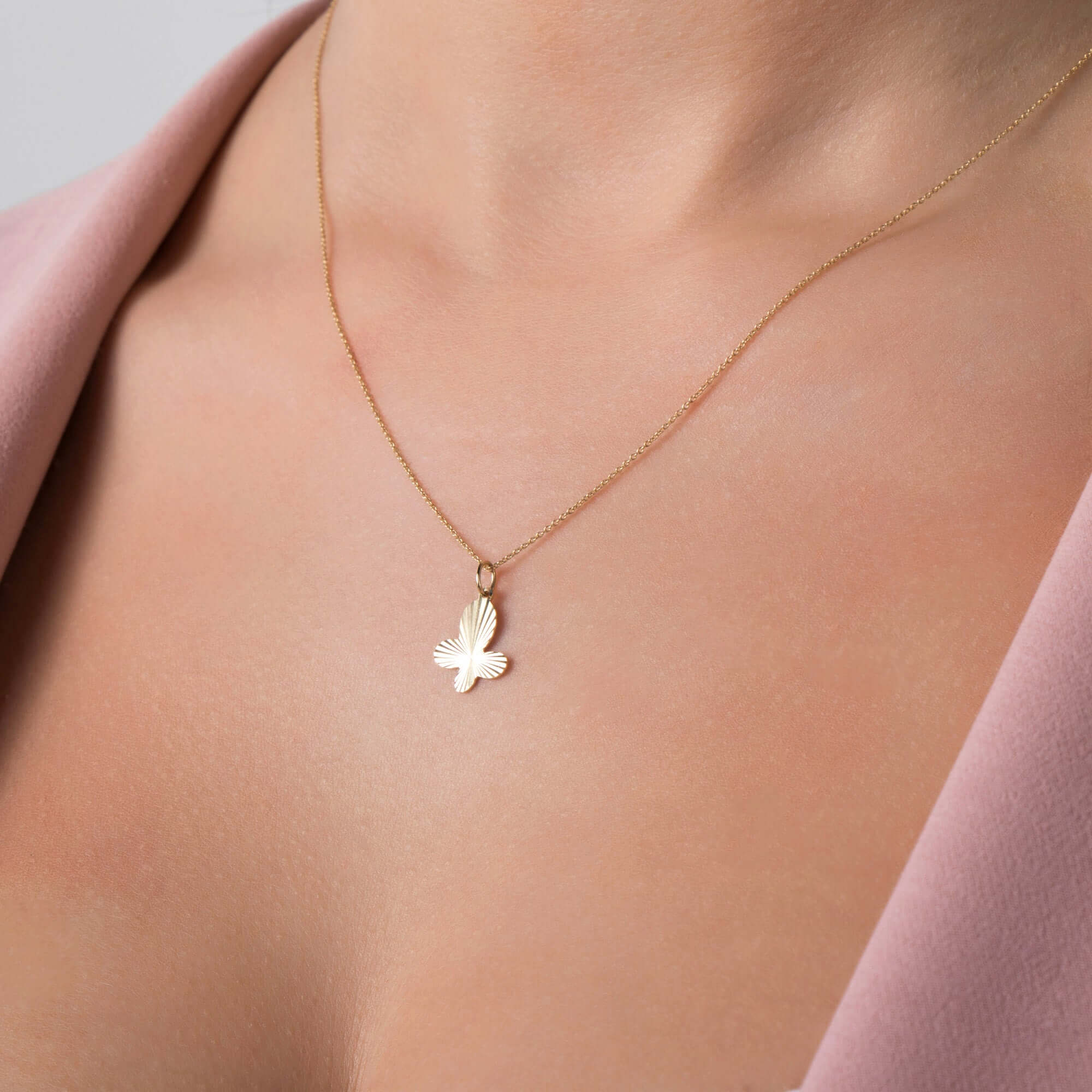 Minimal Lazer Kesim Kelebek Kolye Ucu