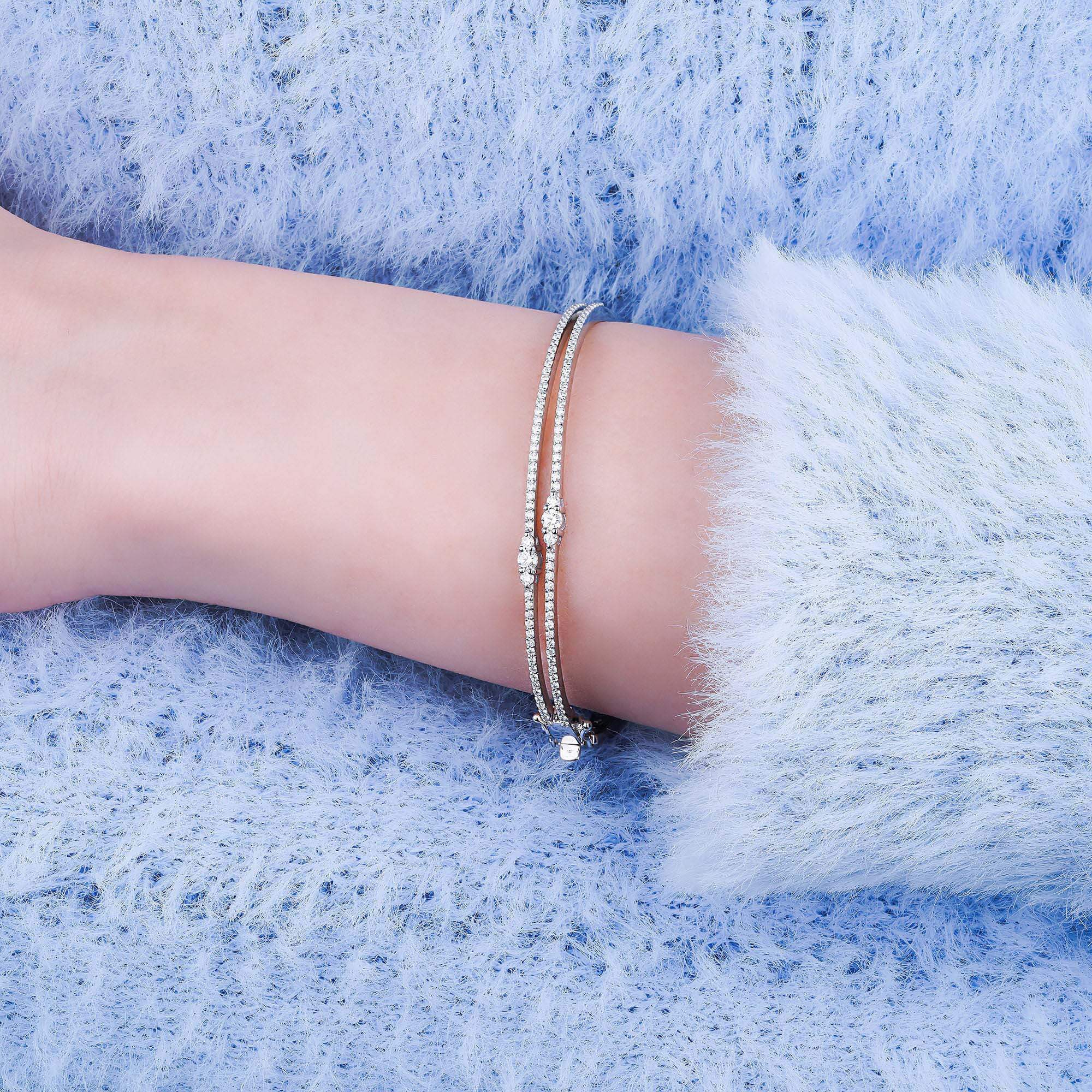 Çift Pırlanta Bilezik / Double Trouble