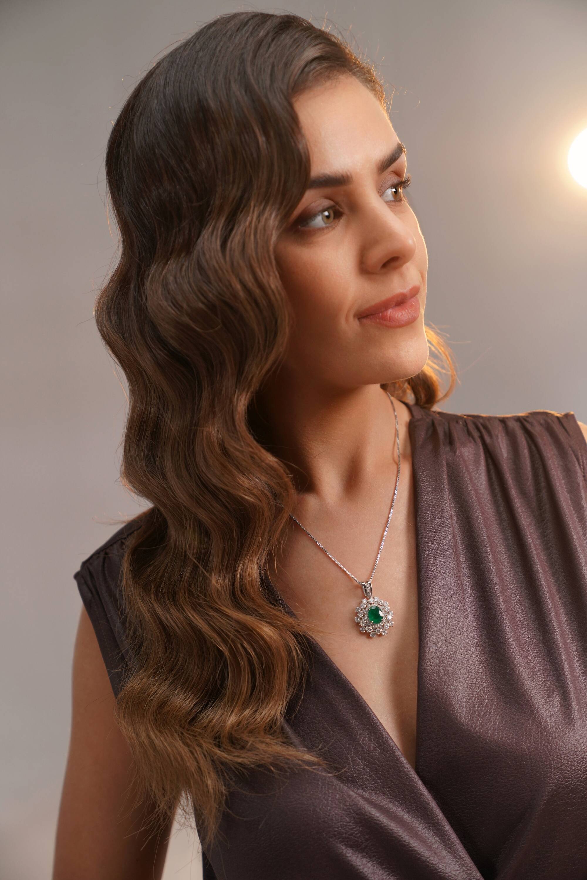 Imperial Zümrüt ve Pırlanta Kolye