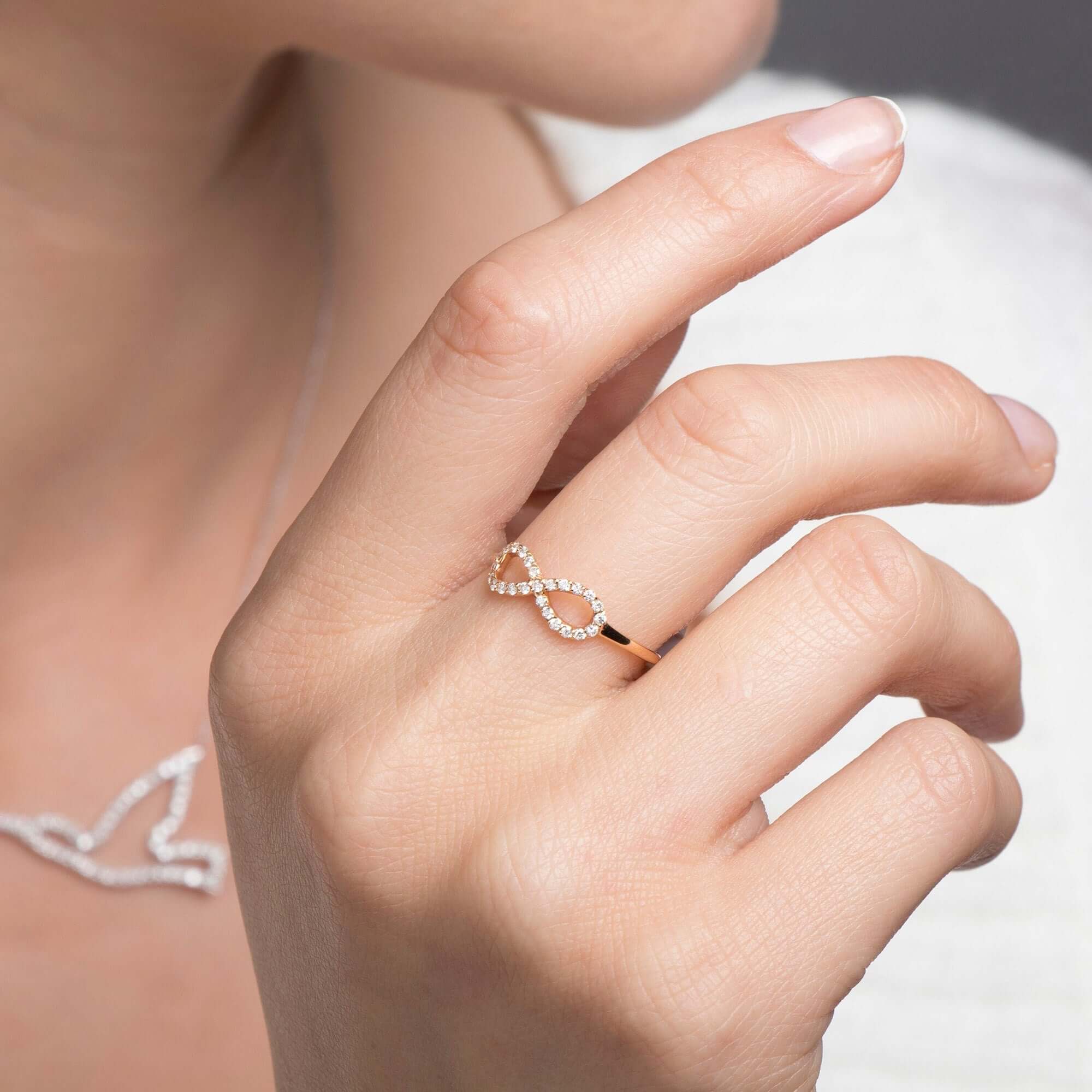 Pırlanta Sonsuzluk Yüzük