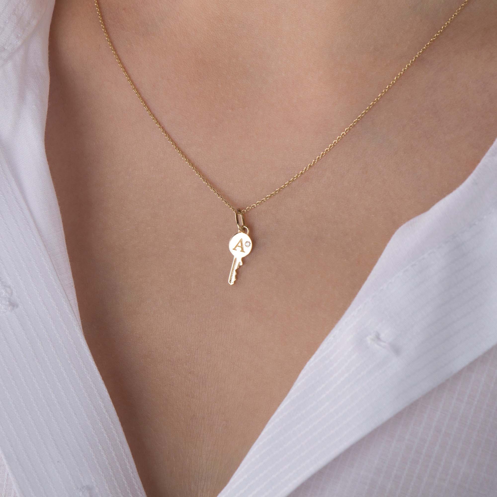 Minik Pırlanta Harf Anahtar Kolye / Mini Initial Key