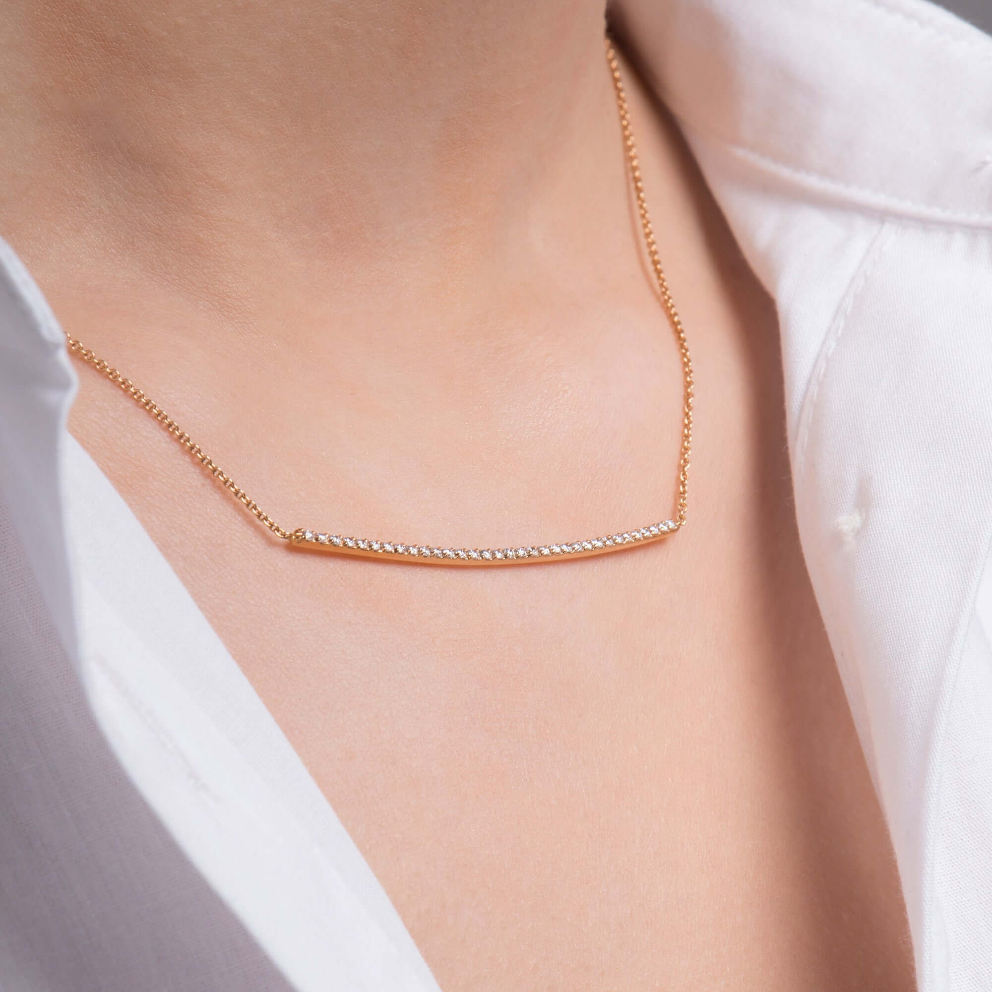 Pırlanta Uzun Kıvrımlı Bar Kolye