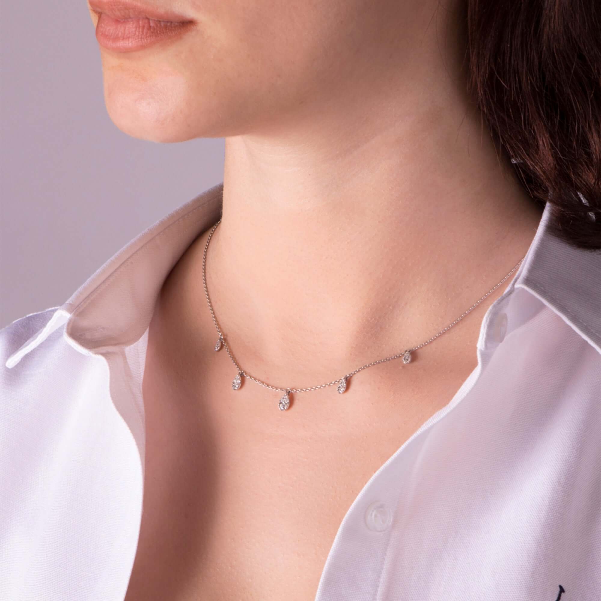 Pırlanta Damlaların Dansı Kolye