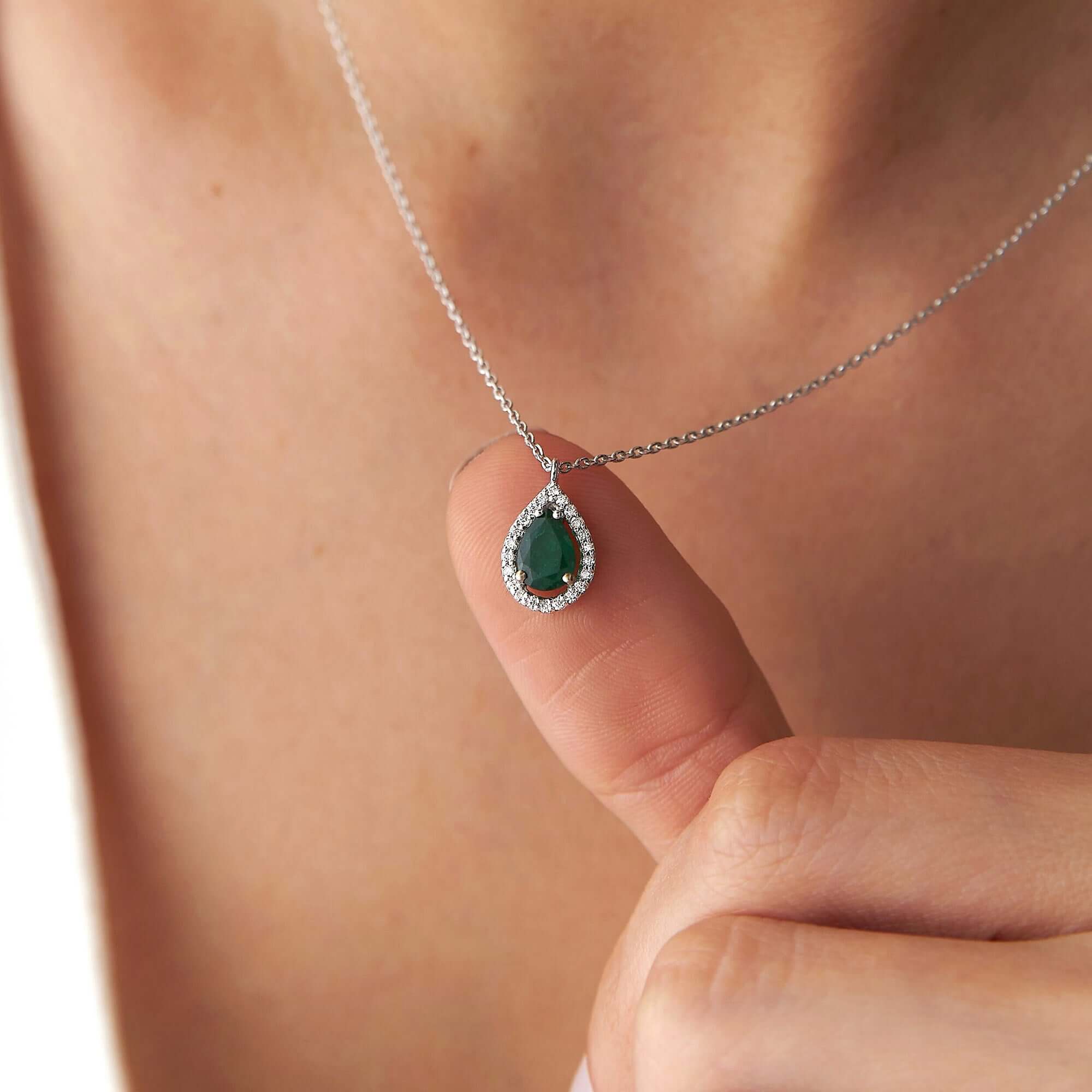 Damla Kesim Zümrüt ve Pırlanta Kolye / Green Drop