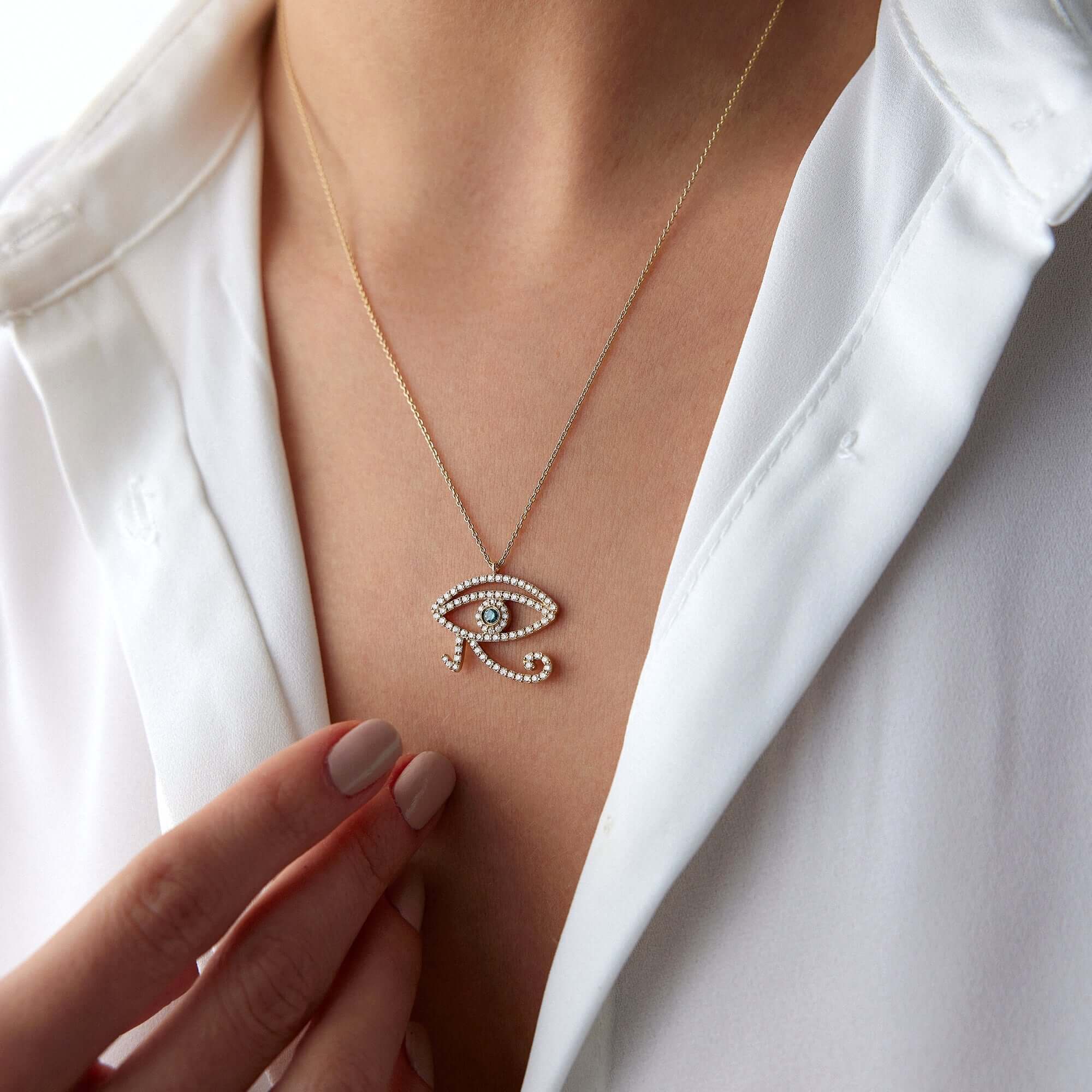 Mavi ve Beyaz Pırlanta Horus Göz Kolye / Eye Of Horus