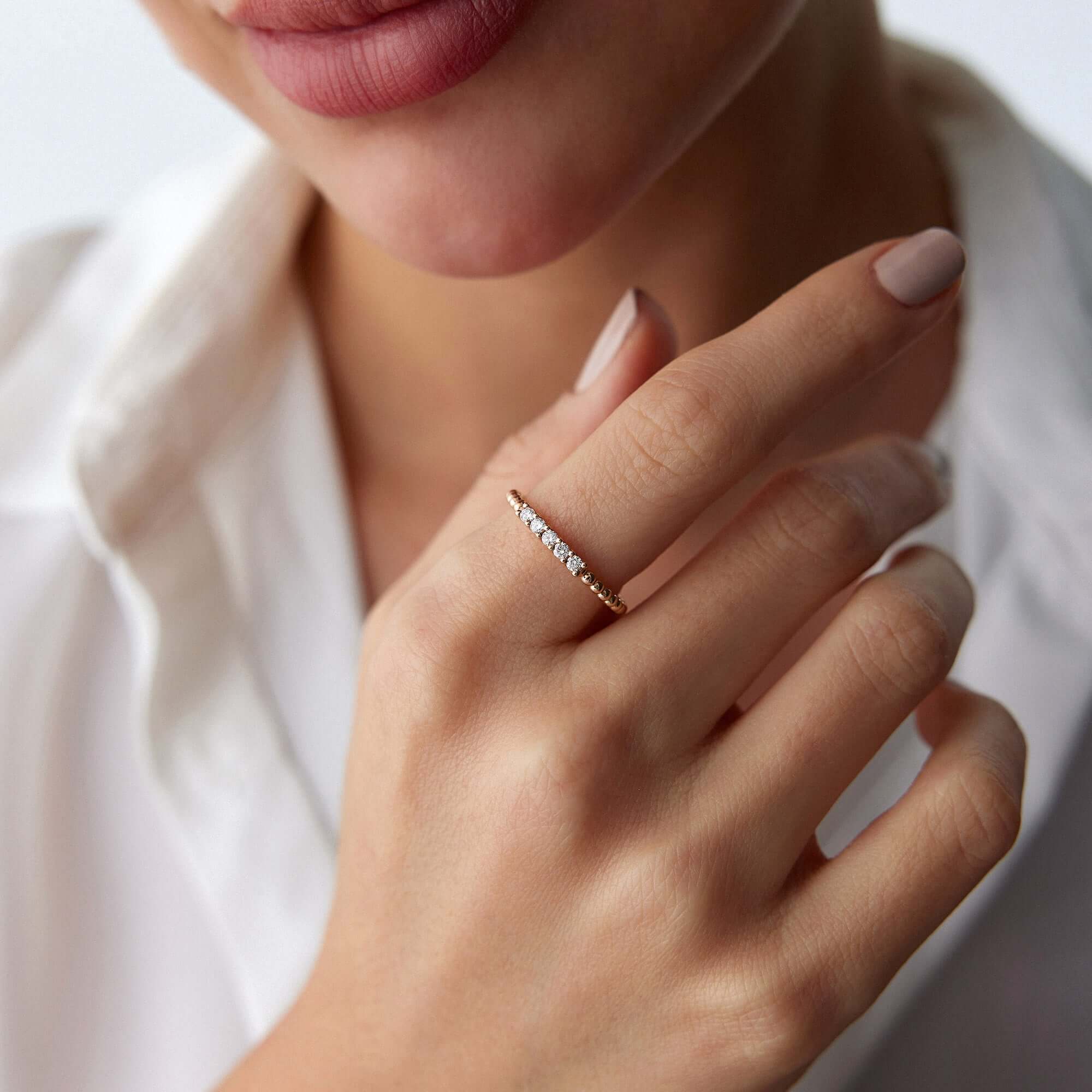 5 Pırlantalı Minimal Yüzük / The 5 Diamonds