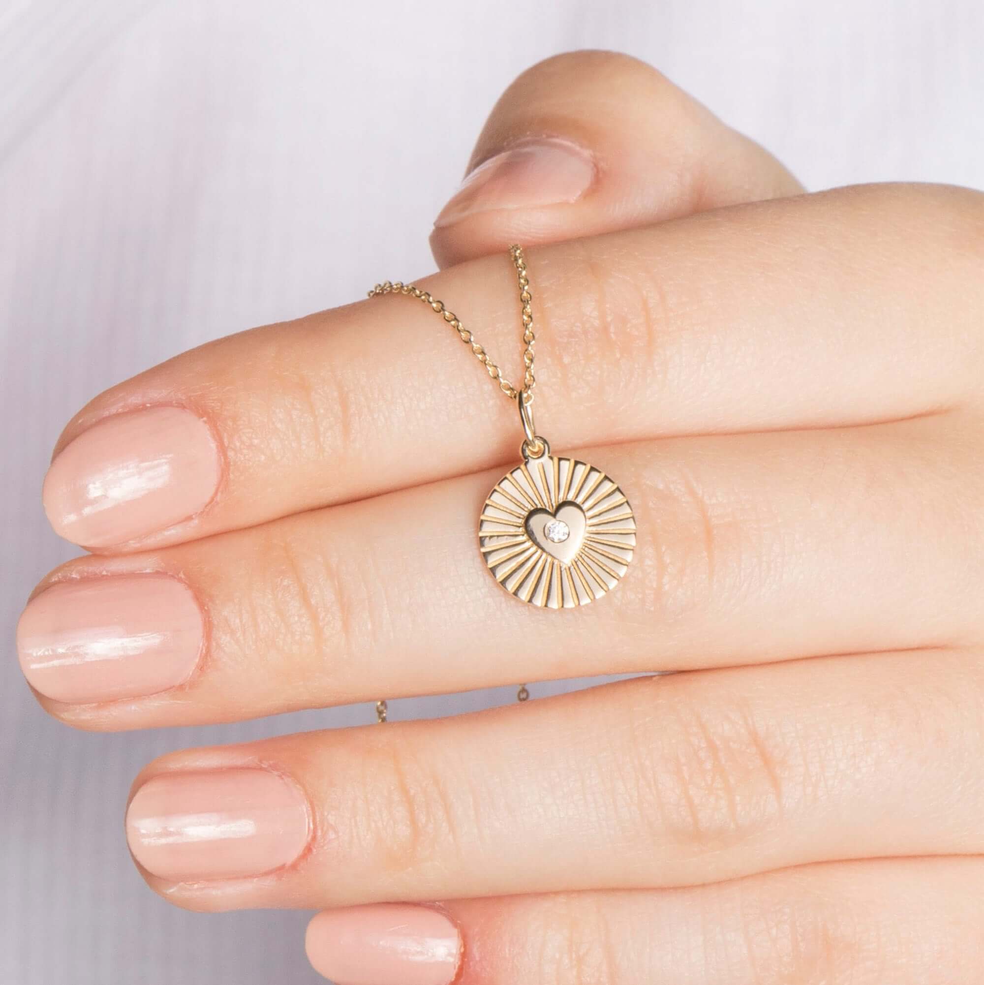 Minimal Pırlanta Kalp Kolye Ucu