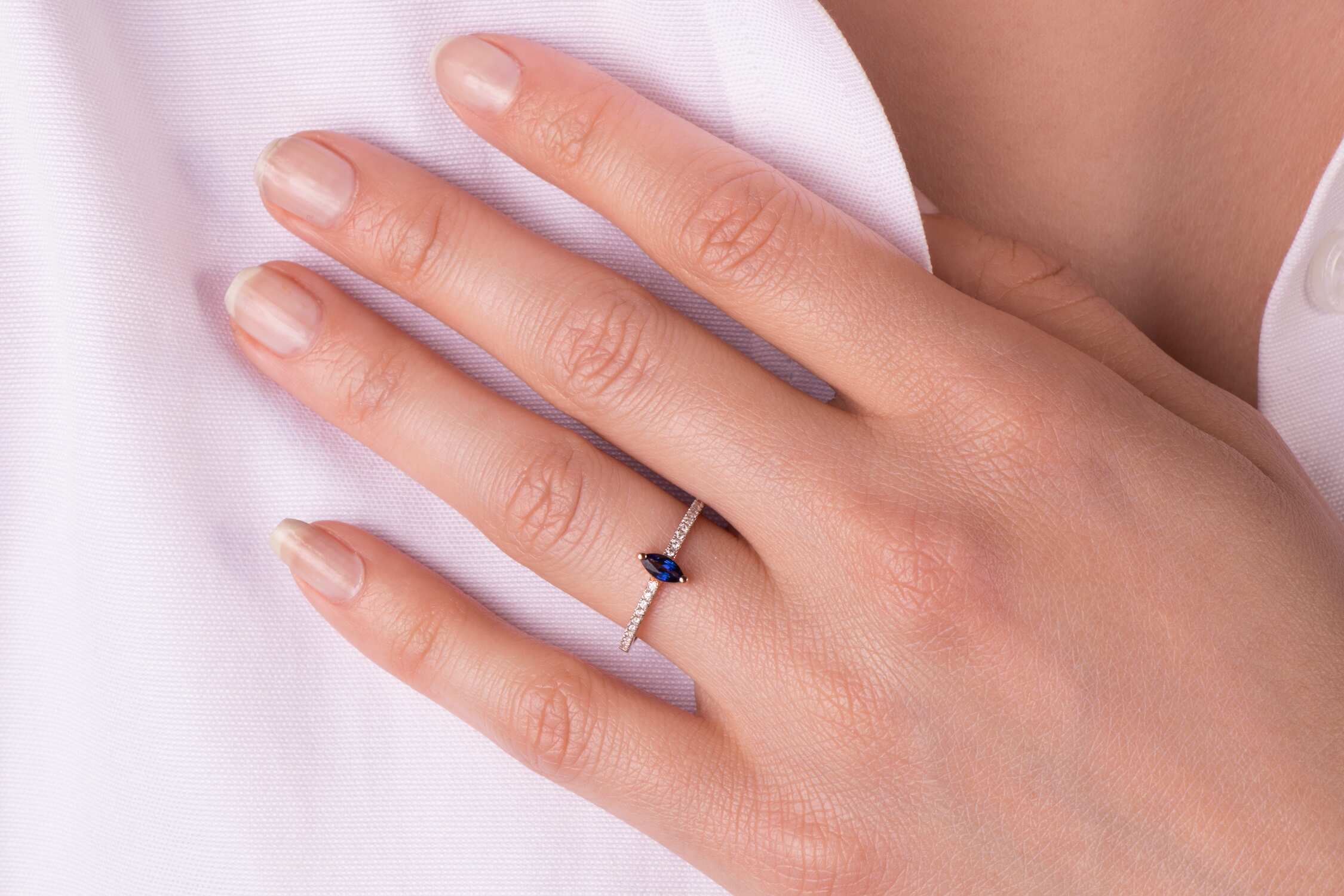 Markiz Kesim Safir ve Pırlanta Yarımtur Yüzük