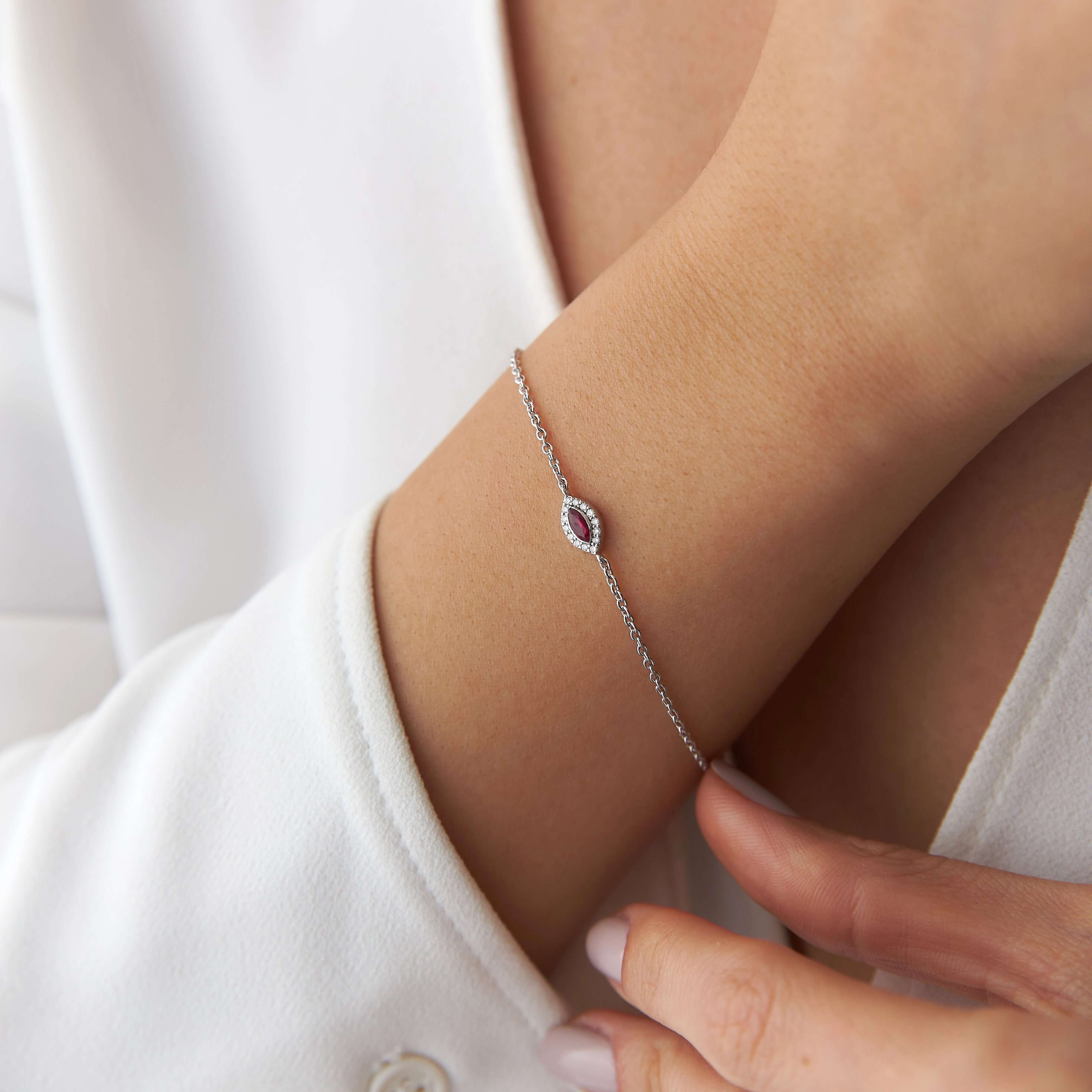 Mini Markiz Yakut ve Pırlantala Bileklik