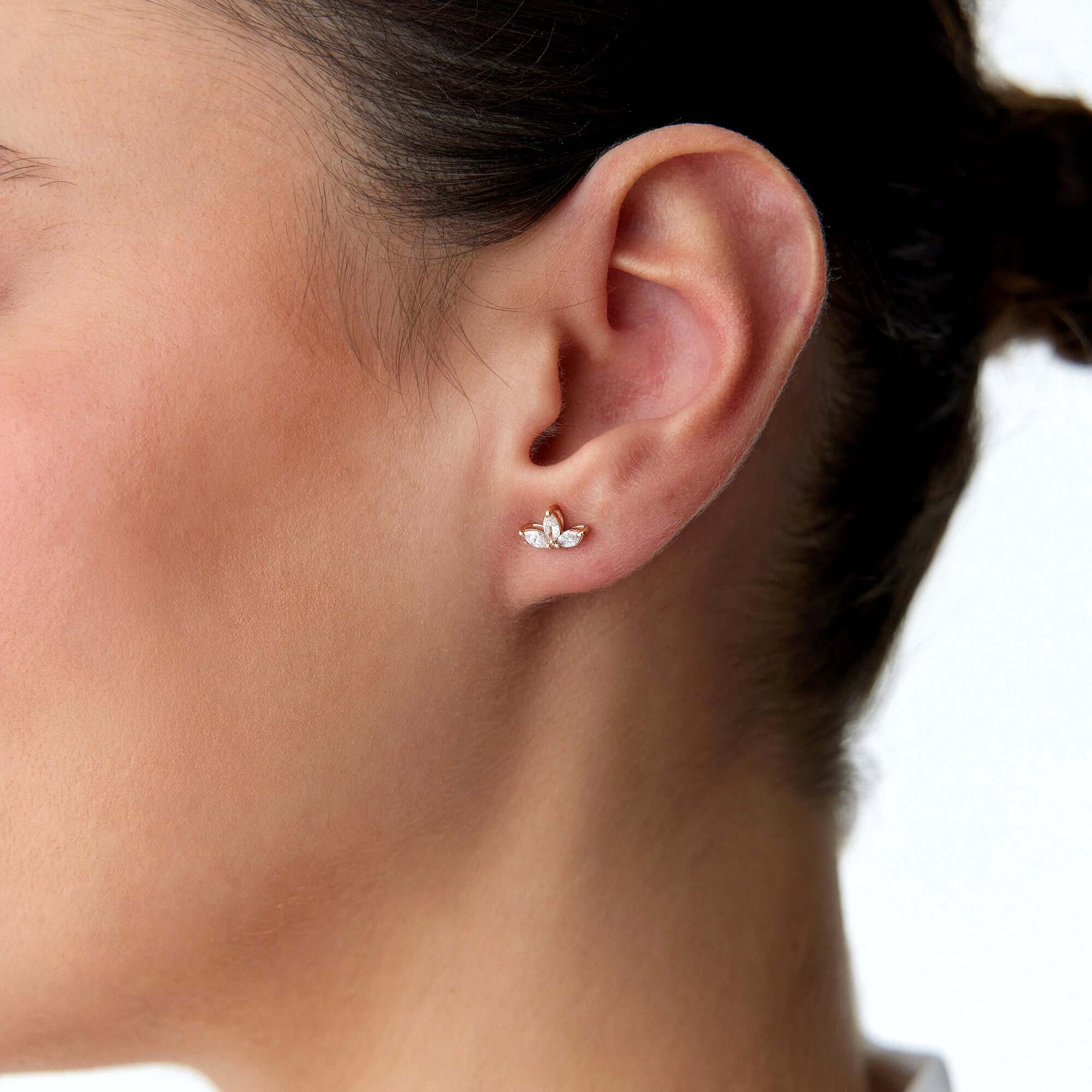 Lotus Markiz Pırlanta Küpe / The Classy Lotus