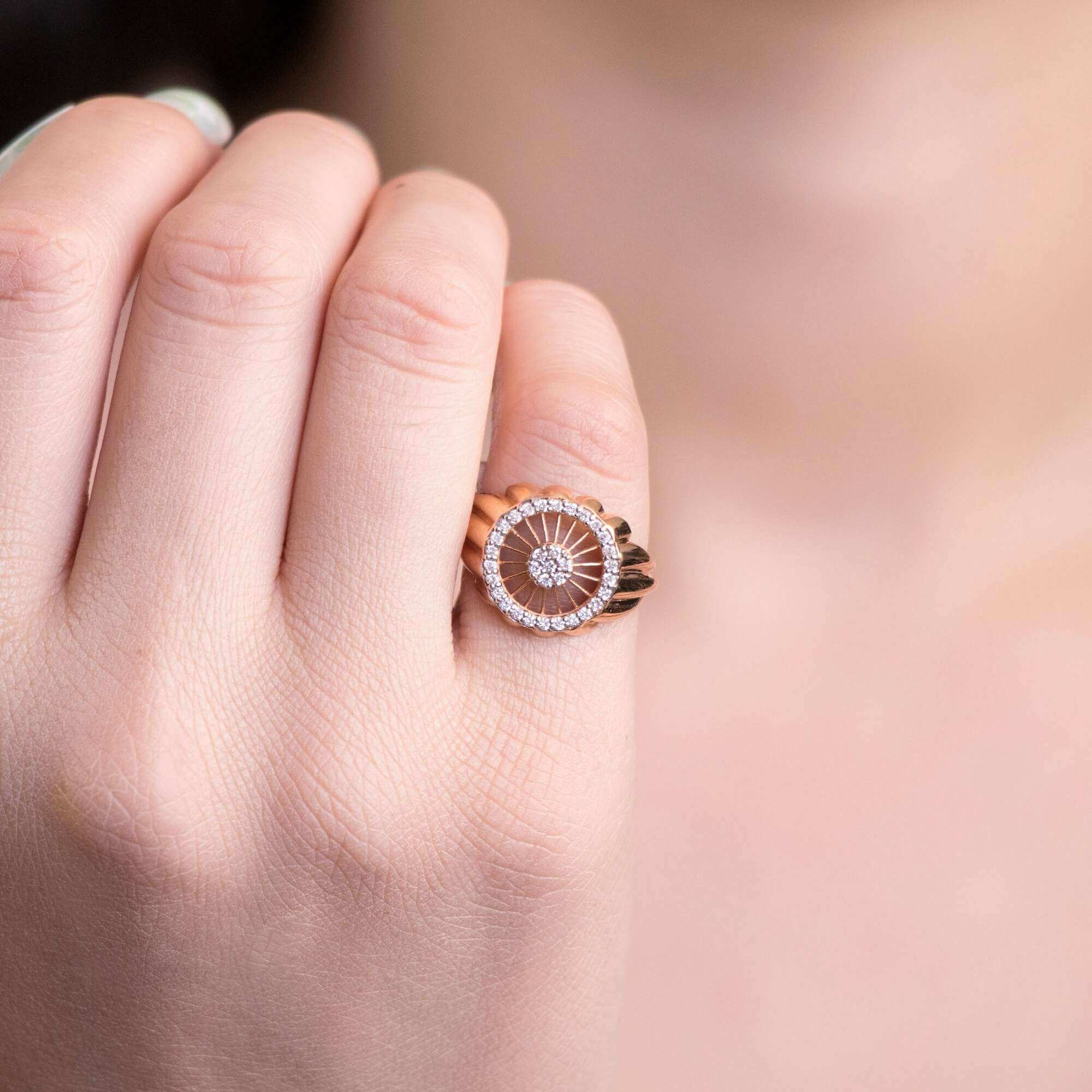 Pırlanta Güneş Serçe Parmak Yüzük