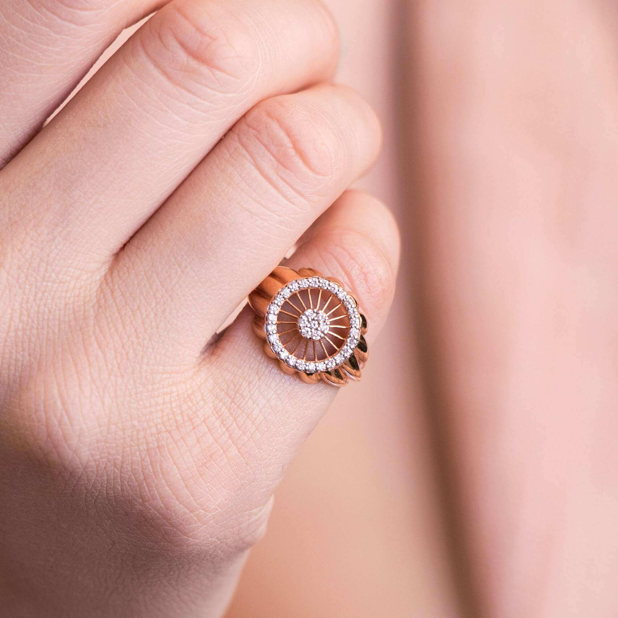 Pırlanta Güneş Serçe Parmak Yüzük