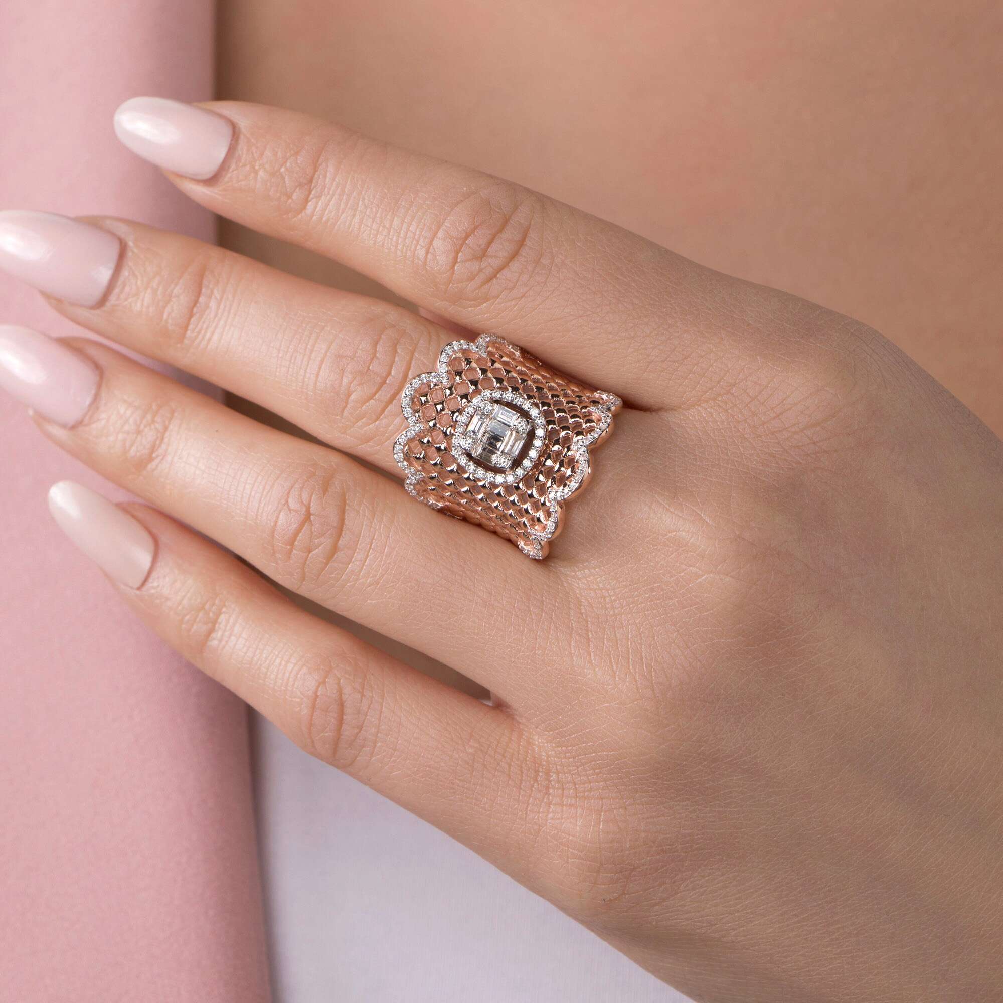 Büyük Kraliçe Yüzük / Queen's Ring