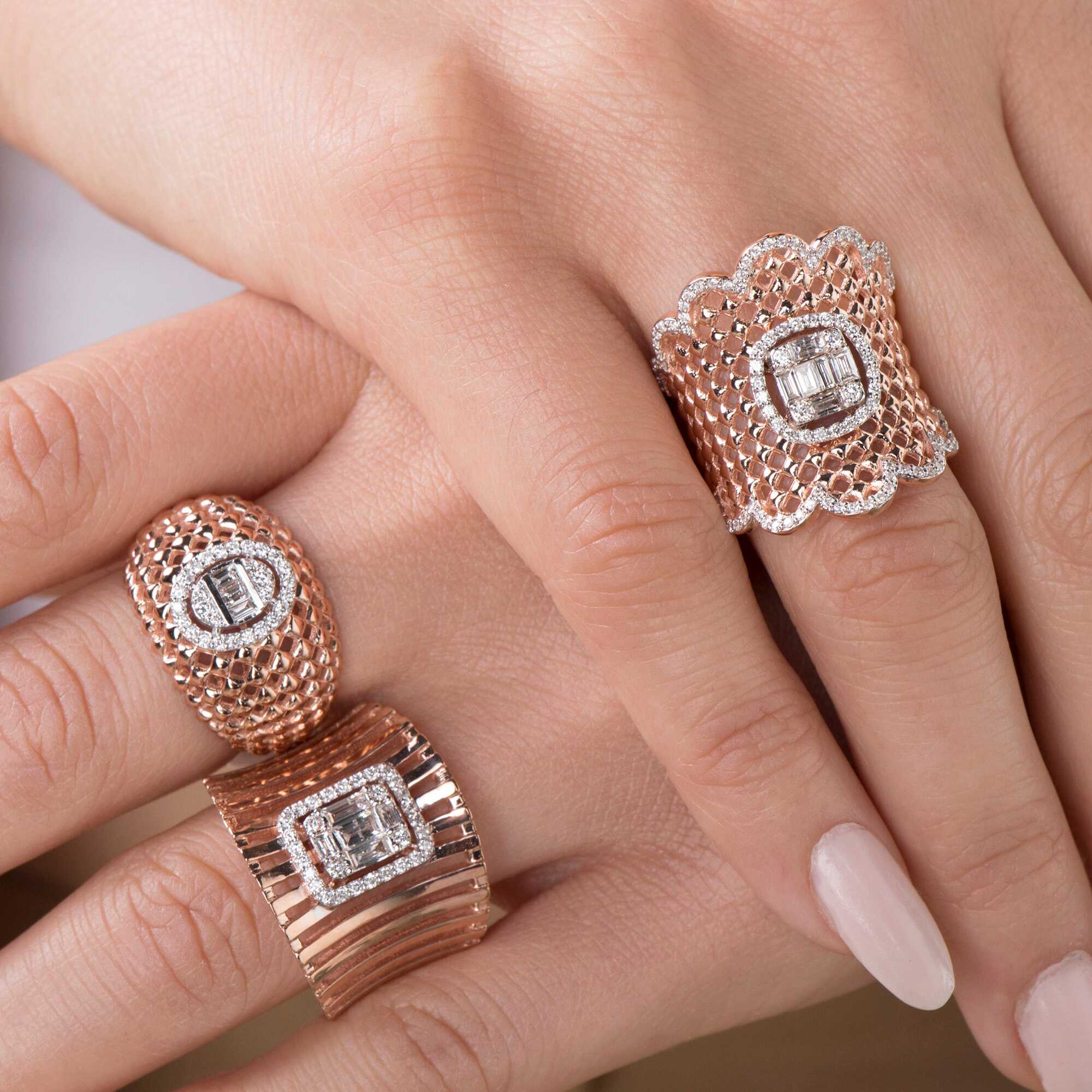 Büyük Kraliçe Yüzük / Queen's Ring