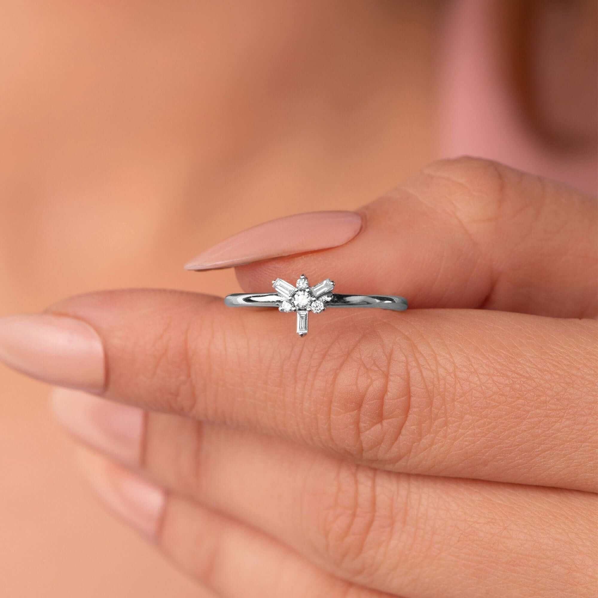 Minimal Pırlanta Patlama Yüzük / Mini Diamond Burst