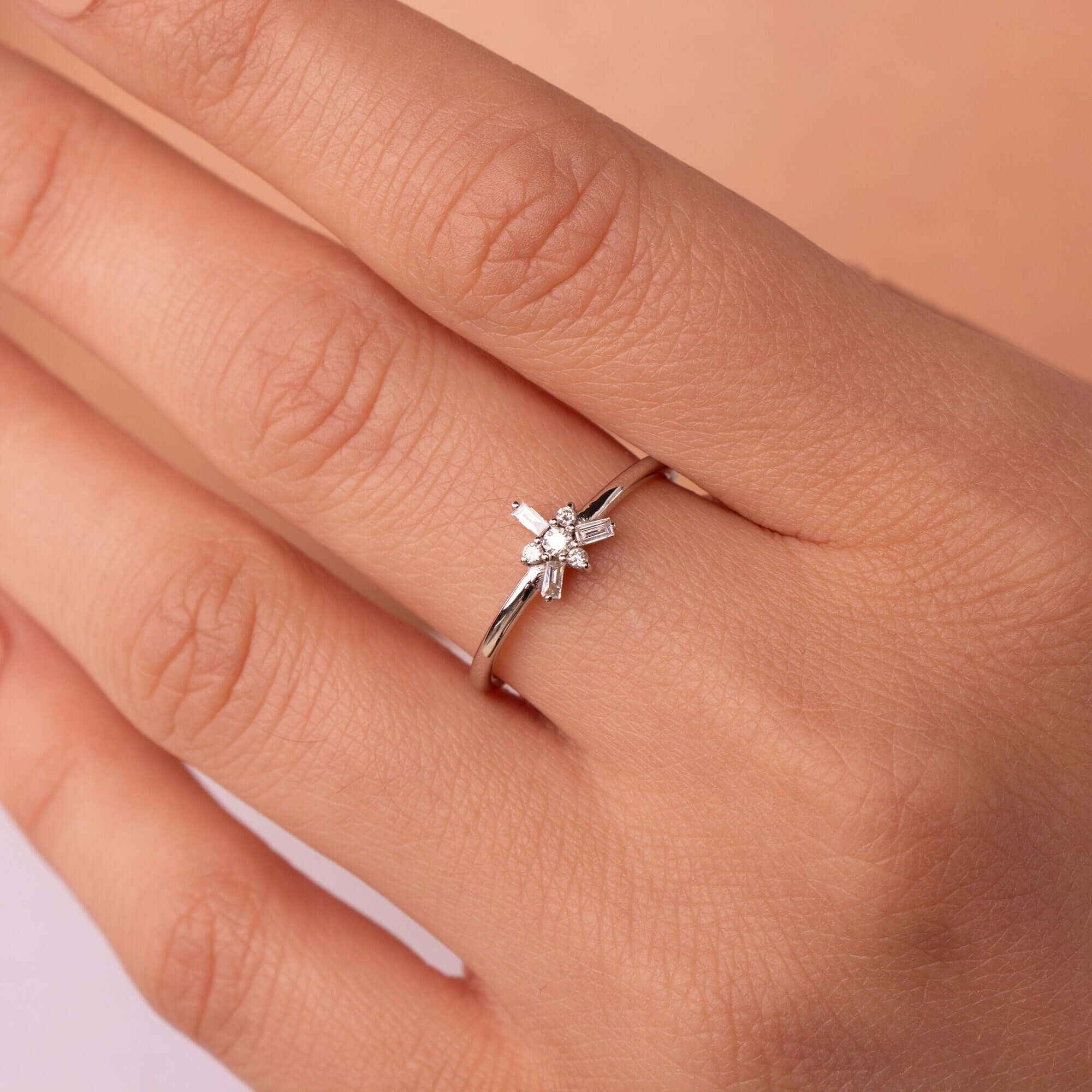 Minimal Pırlanta Patlama Yüzük / Mini Diamond Burst