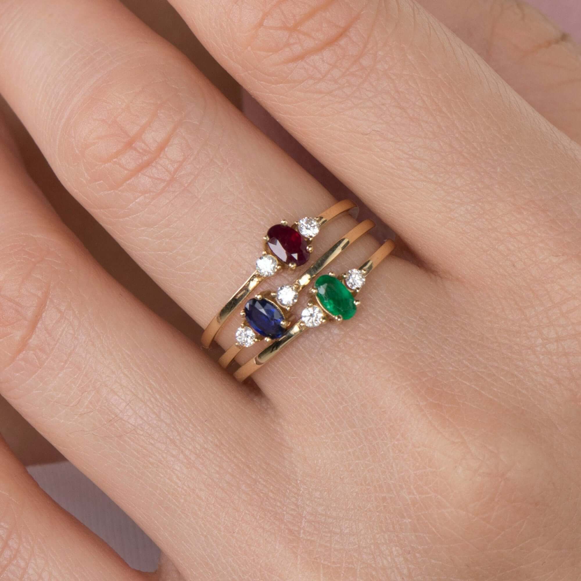 Minimal Yakut ve Pırlanta Yüzük