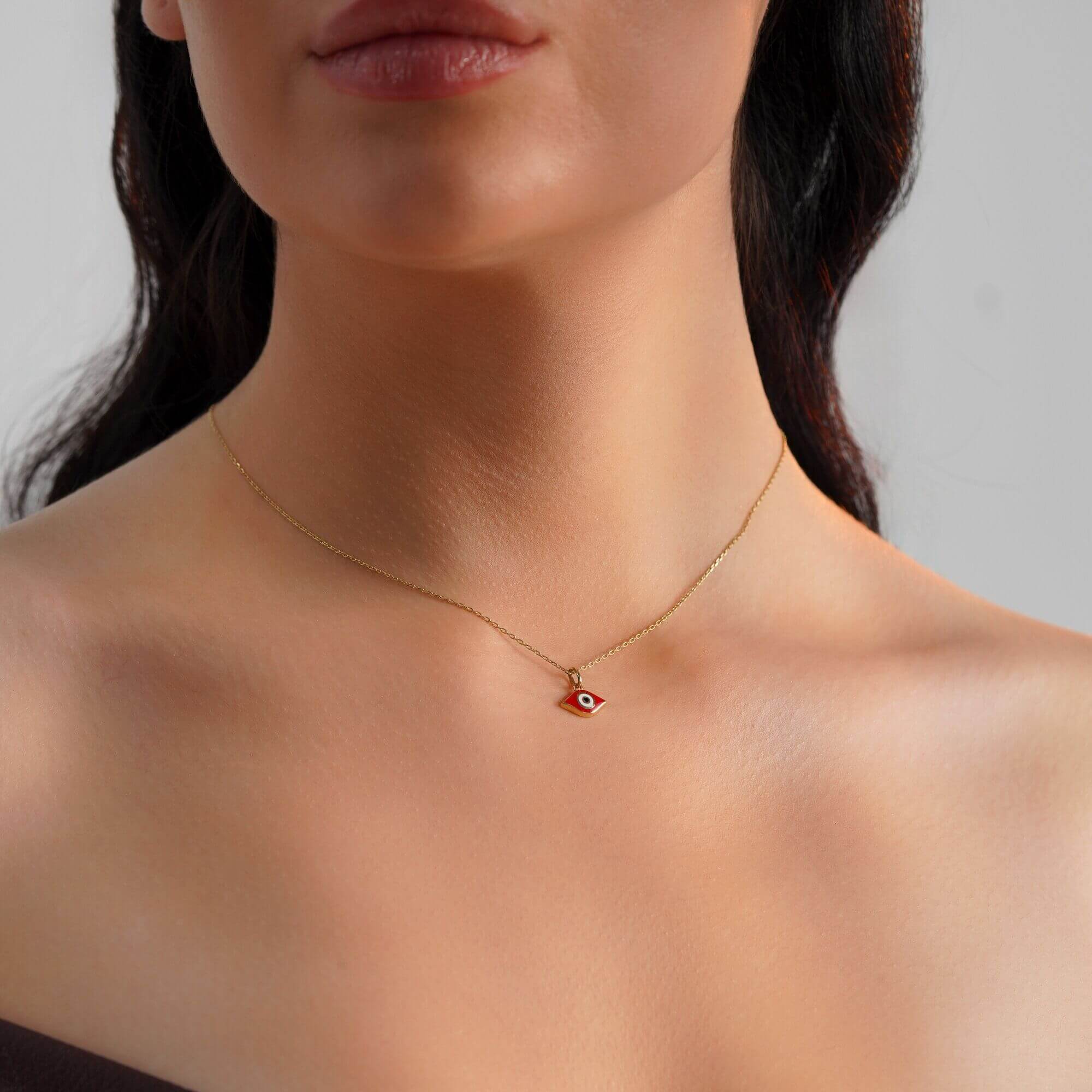 Badem Kırmızı Göz Kolye Ucu