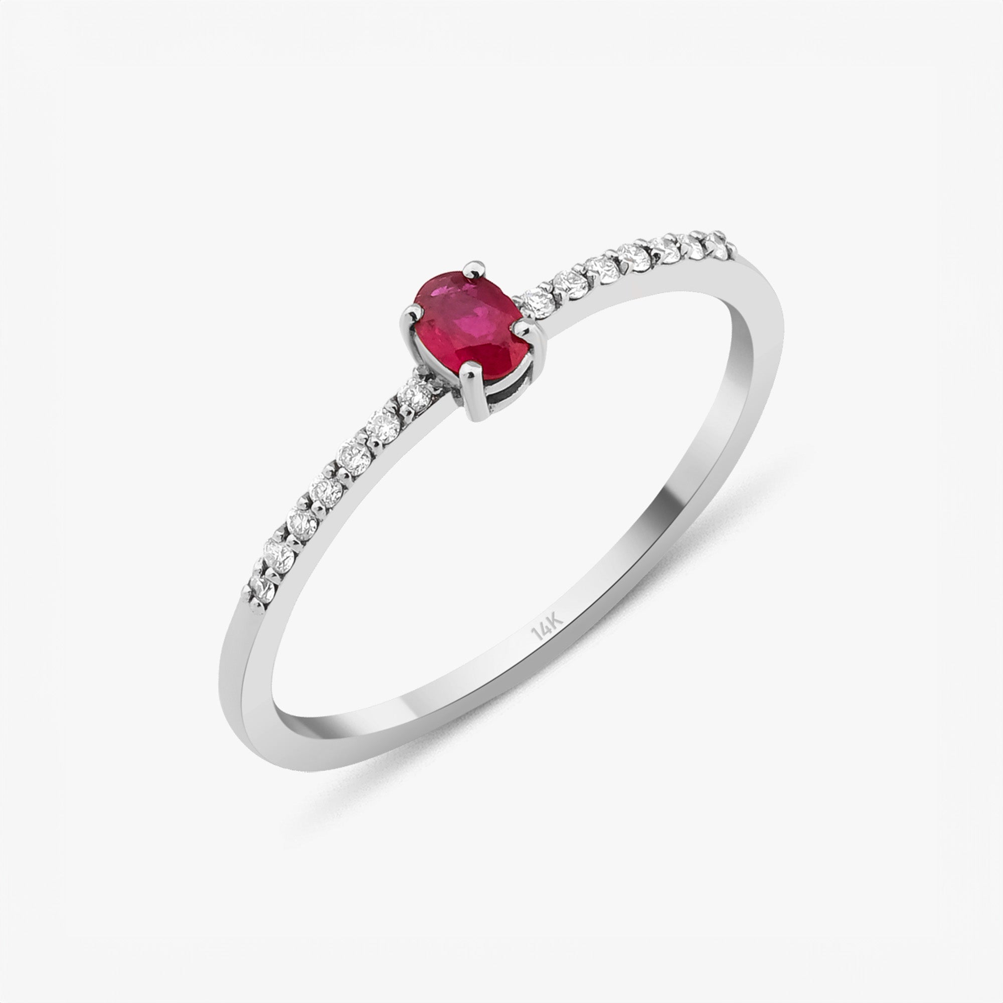 Minimal Oval Kesim Yakut Yarımtur Yüzük