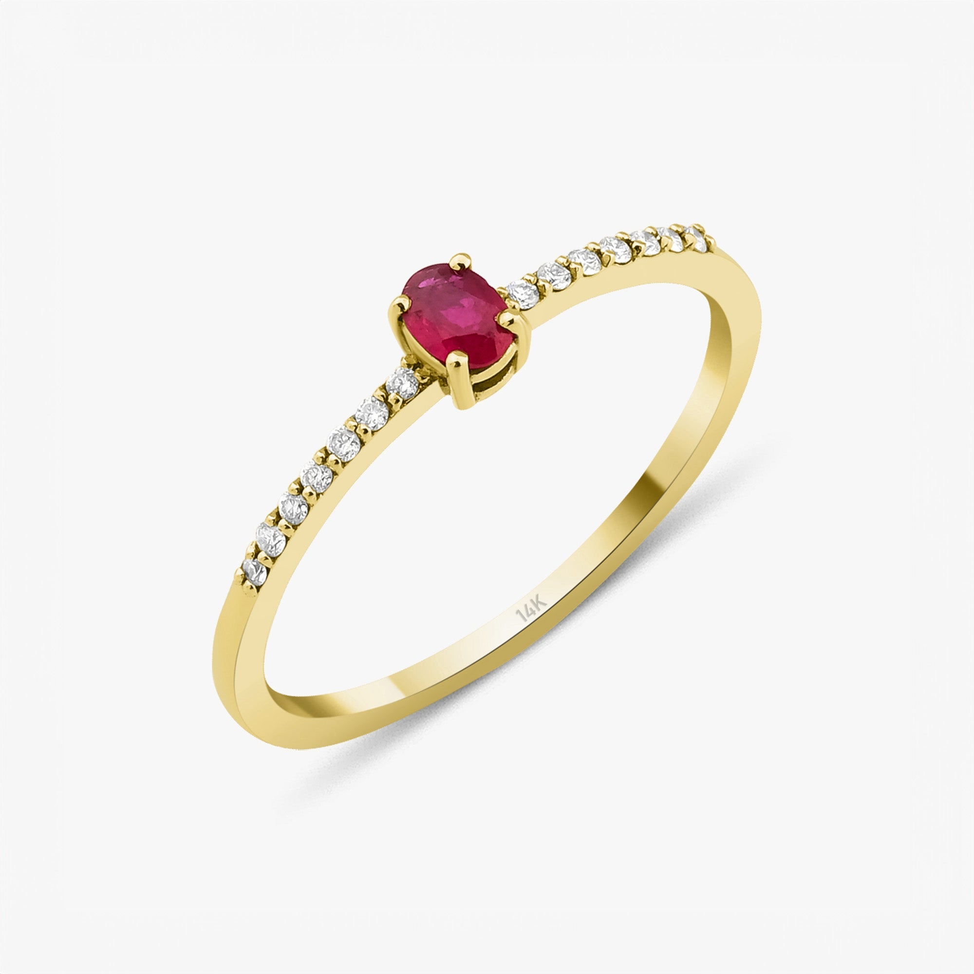 Minimal Oval Kesim Yakut Yarımtur Yüzük