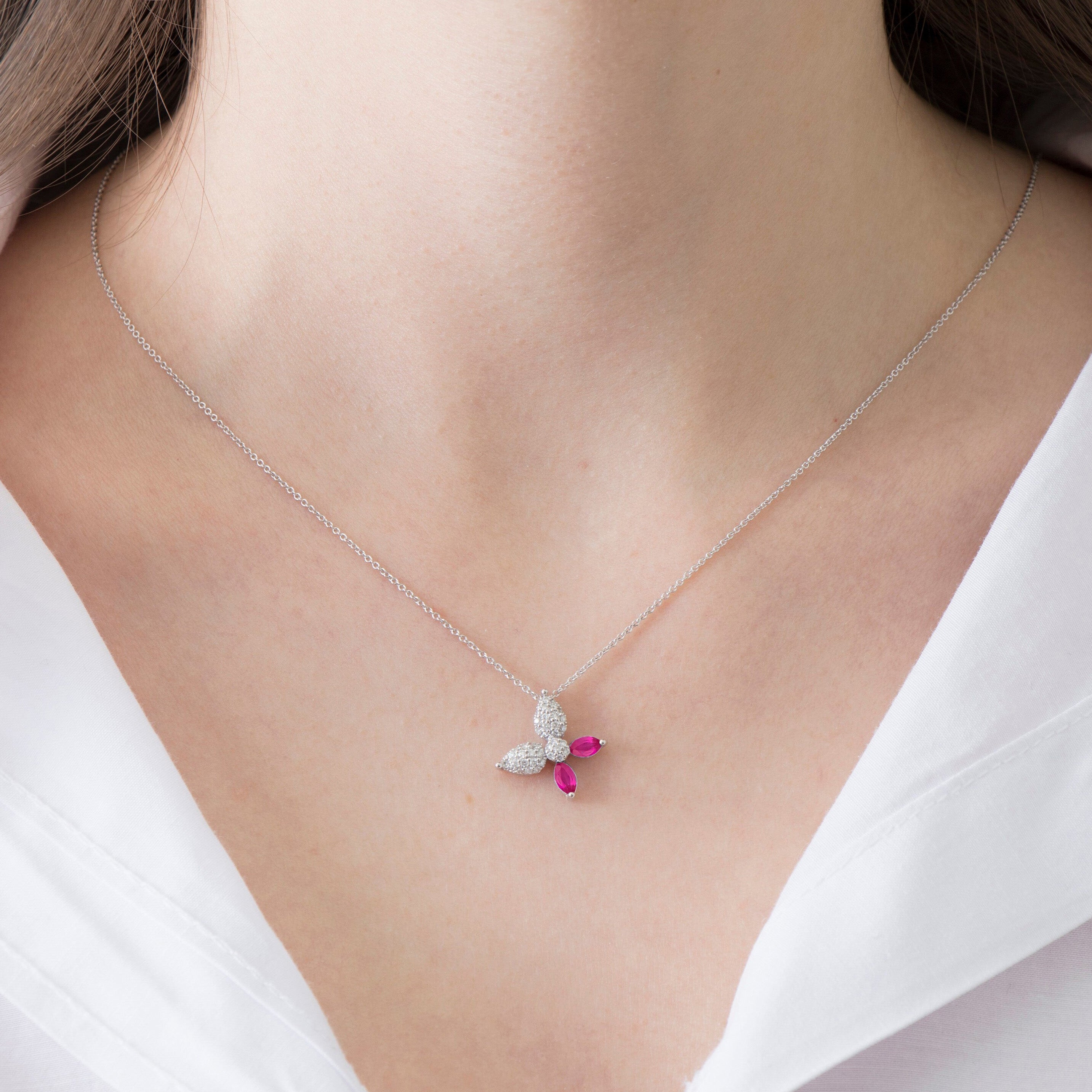 Yakut ve Pırlanta Kelebek Kolye / Transforming Butterfly Necklace