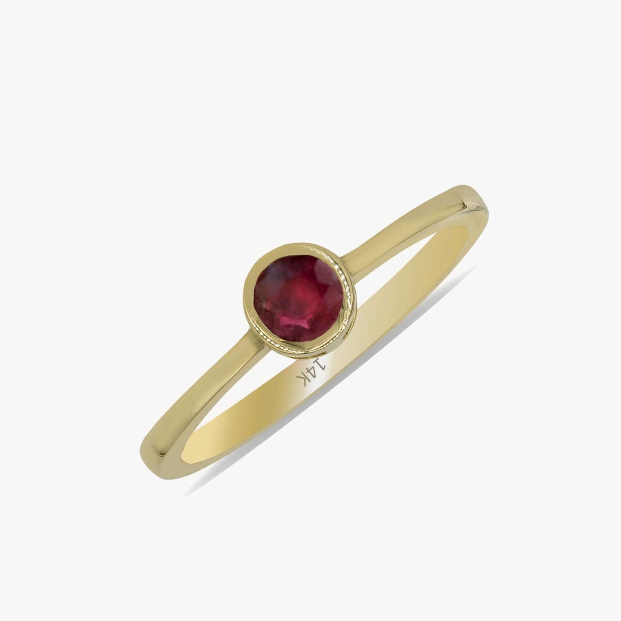 Yakut Tektaş Yüzük