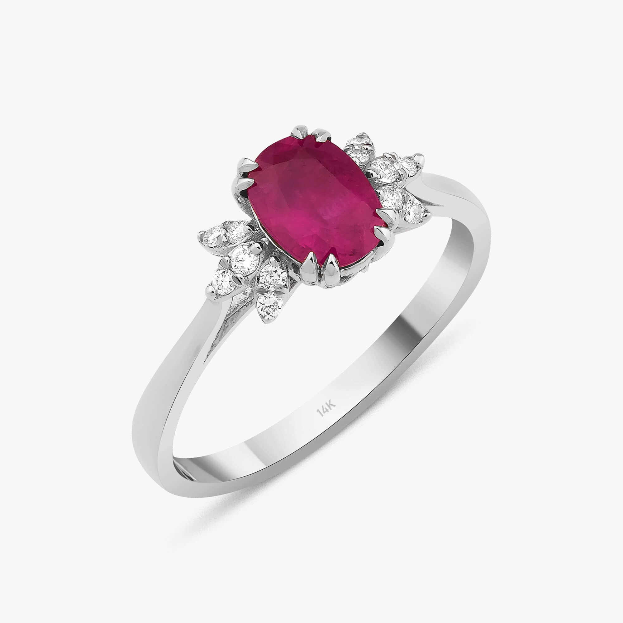 Pırlantalı Oval Kesim Yakut Yüzük