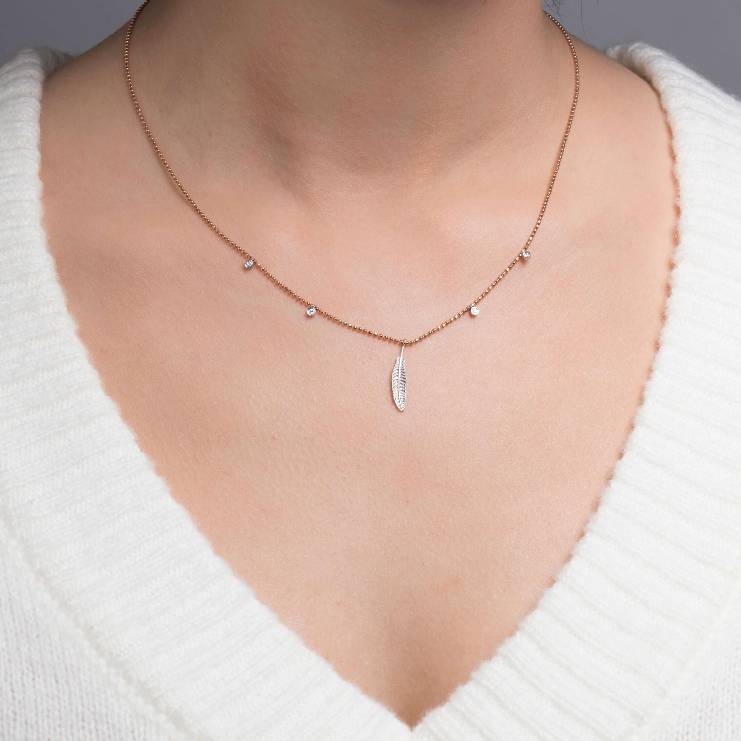 Pırlanta Feather Station Kolye