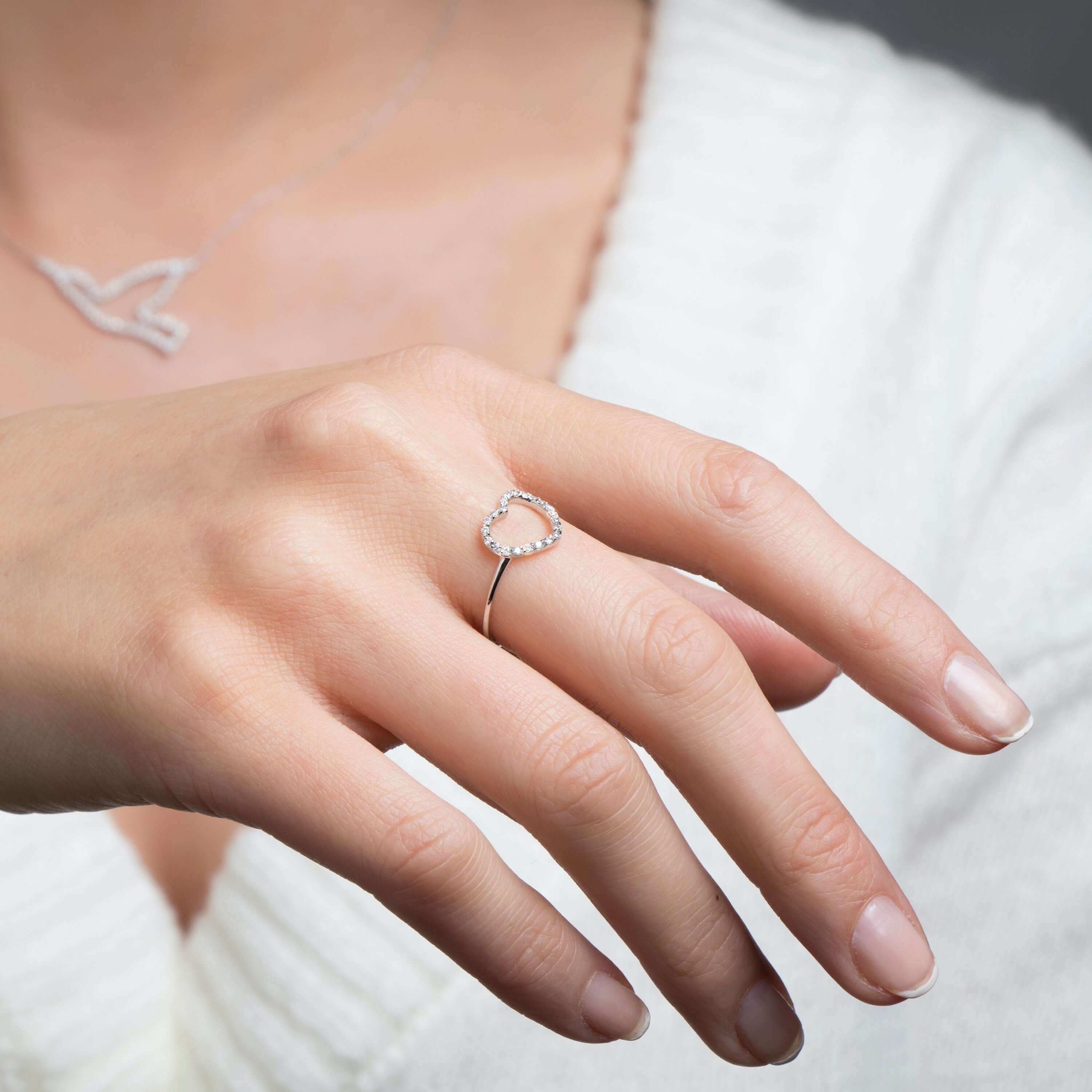 Pırlanta Açık Kalp Yüzük