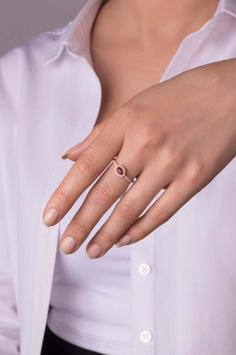 Minimal Yakut ve Pırlanta Yüzük