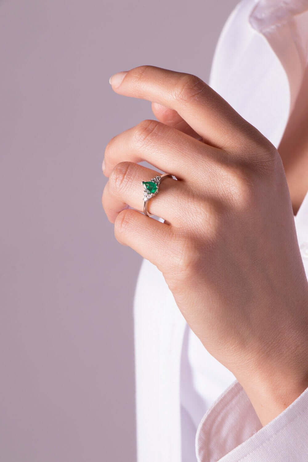 Damla Kesim Zümrüt ve Pırlanta Yüzük