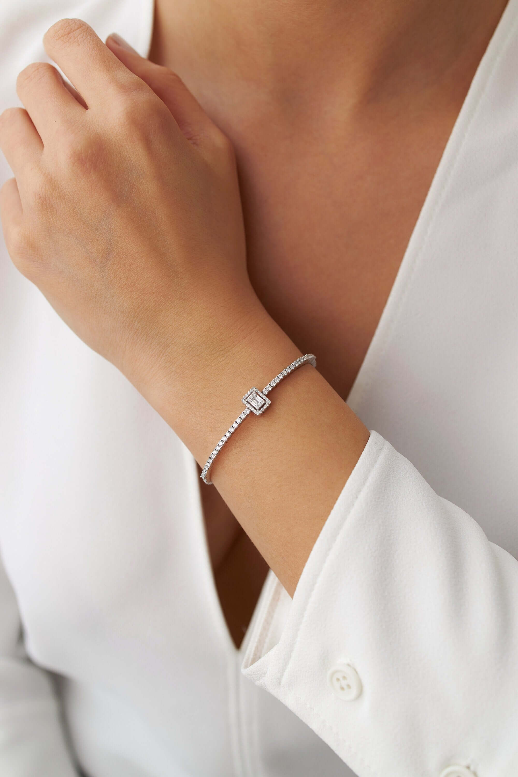 Baget Pırlanta Su Yolu Bilezik