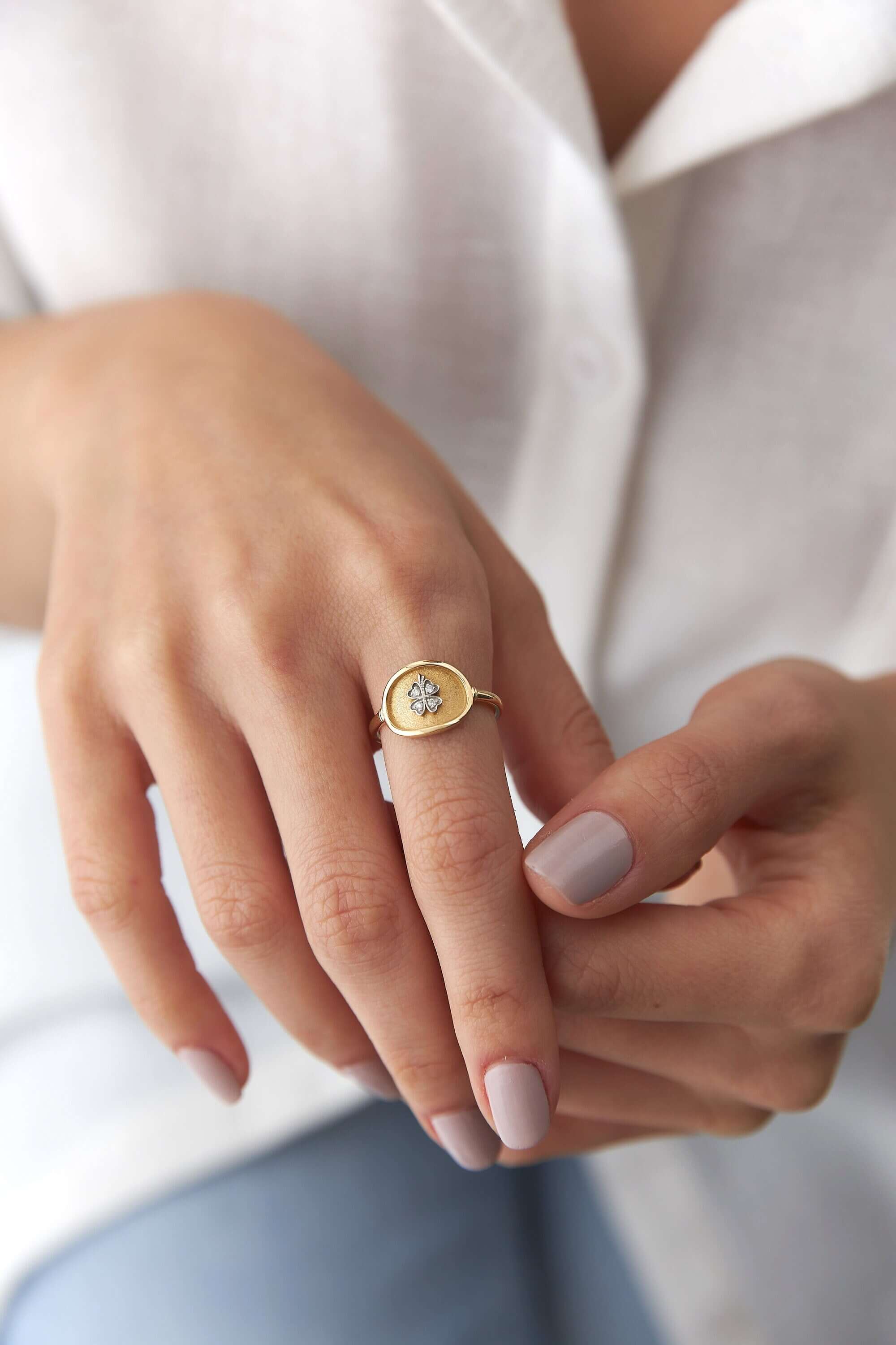 Vintage Dört Yapraklı Yonca Yüzük / Vintage Lucky Clover