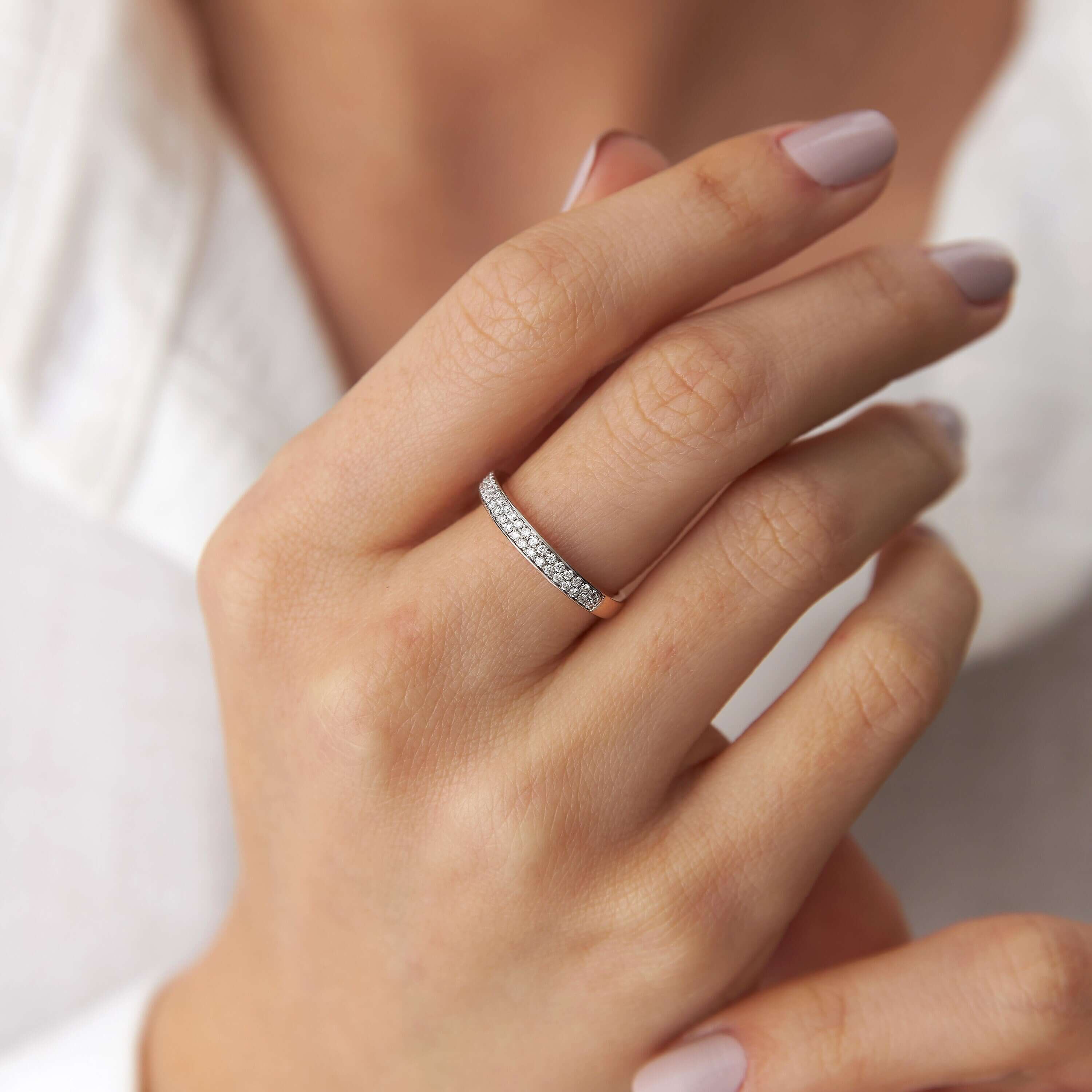 Pırlanta Çift Sıra Yarımtur Yüzük