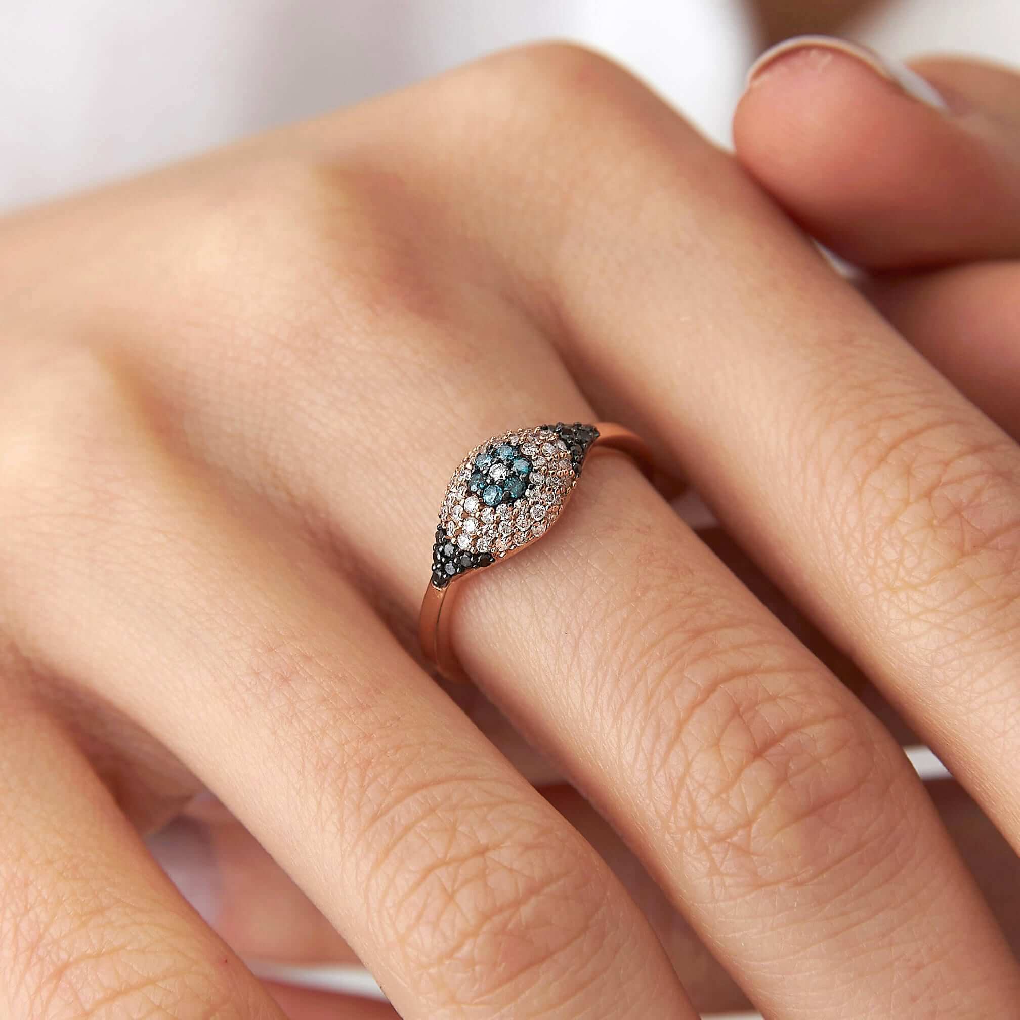 Mavi, Siyah ve Beyaz Pırlanta Göz Yüzük / The Special Eye