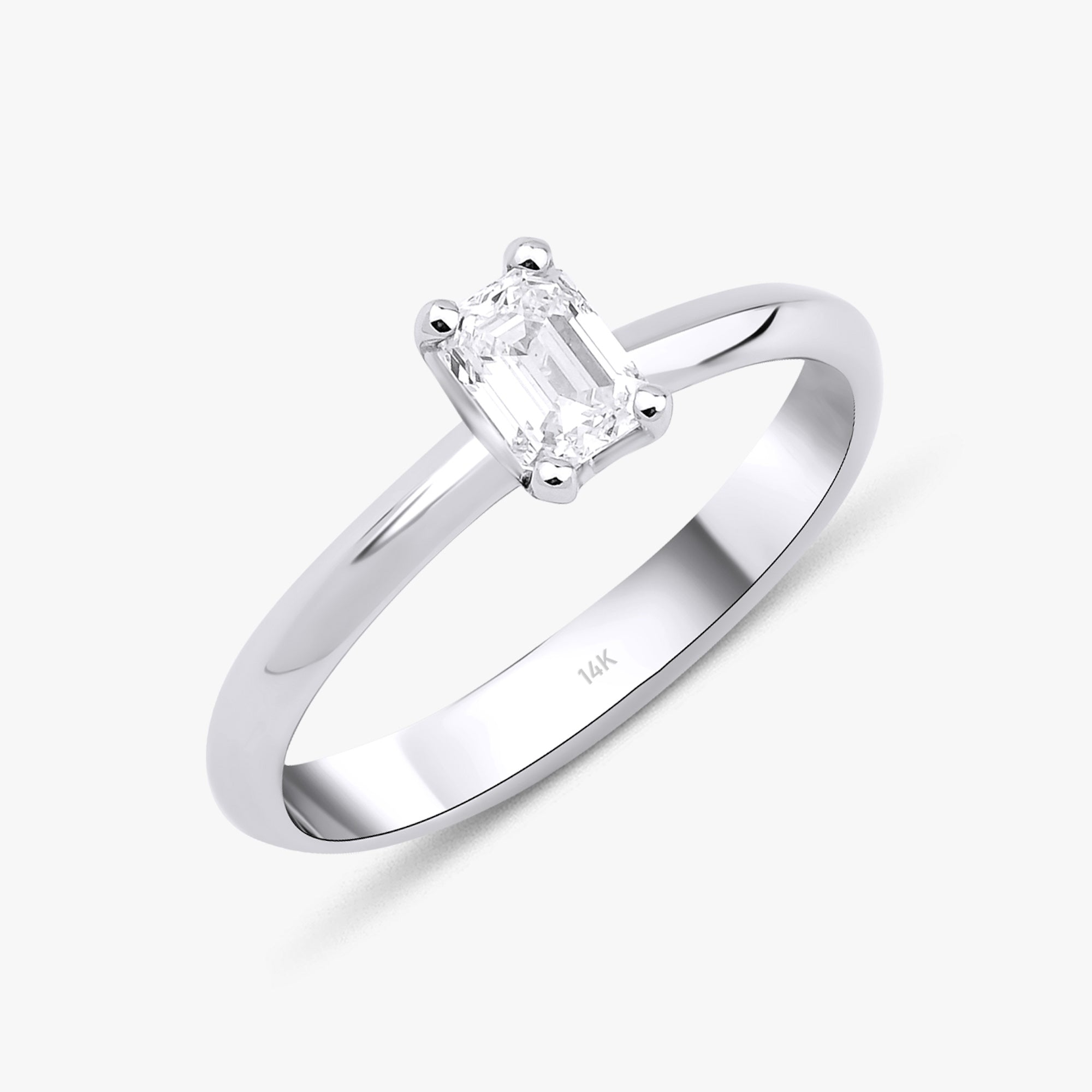 Zümrüt Kesim Tektaş Pırlanta Yüzük / The Emerald Cut Solitaire