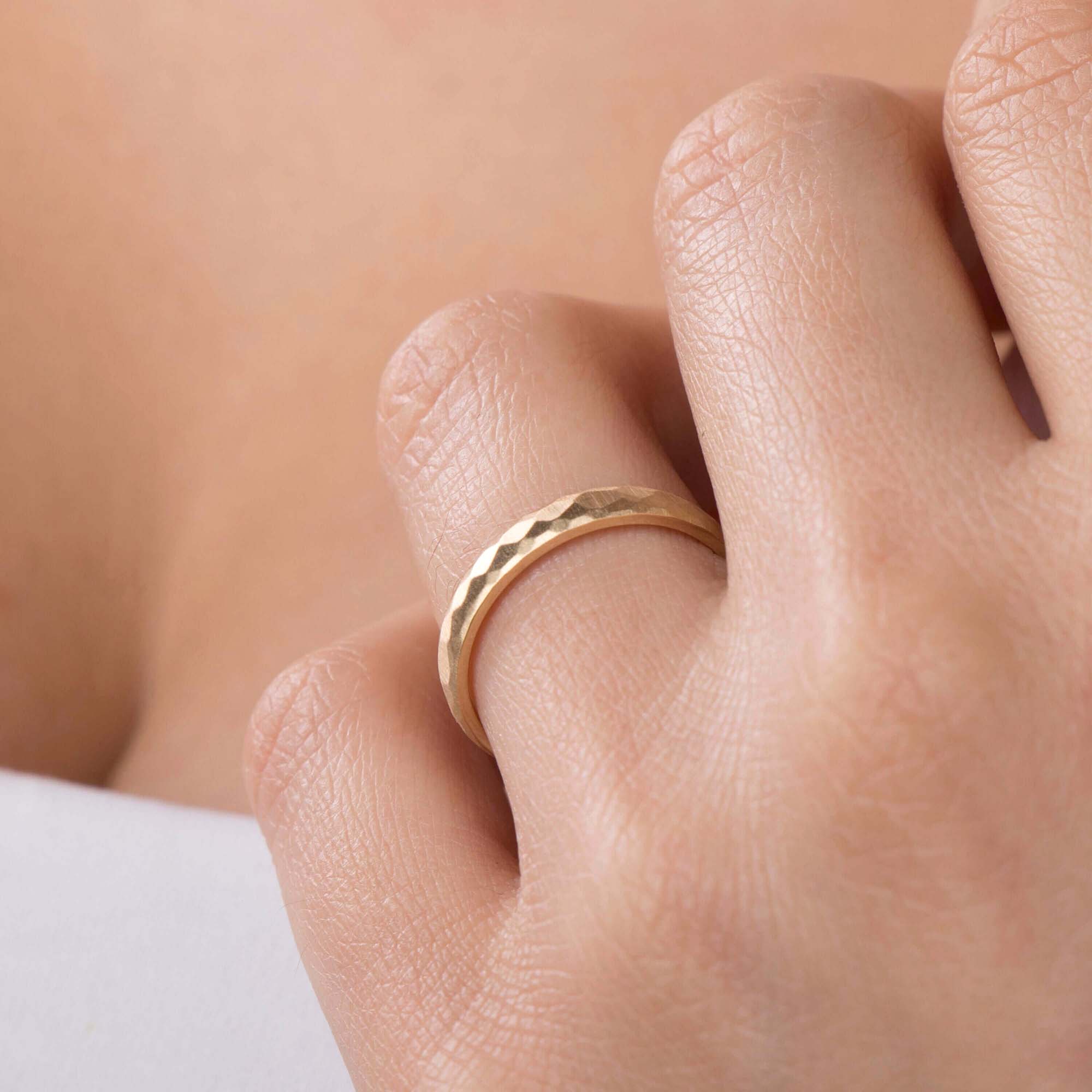 Mat Altın Dövülmüş Alyans Seti / Matte Hammered