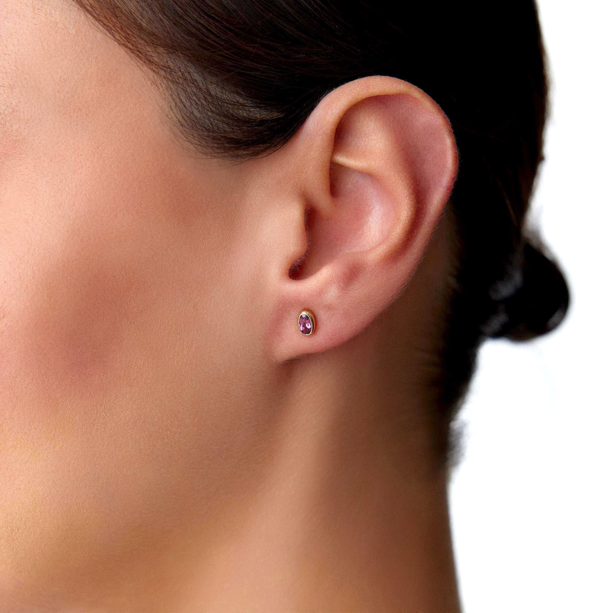 Oval Kesim Pembe Turmalin Tektaş Küpe