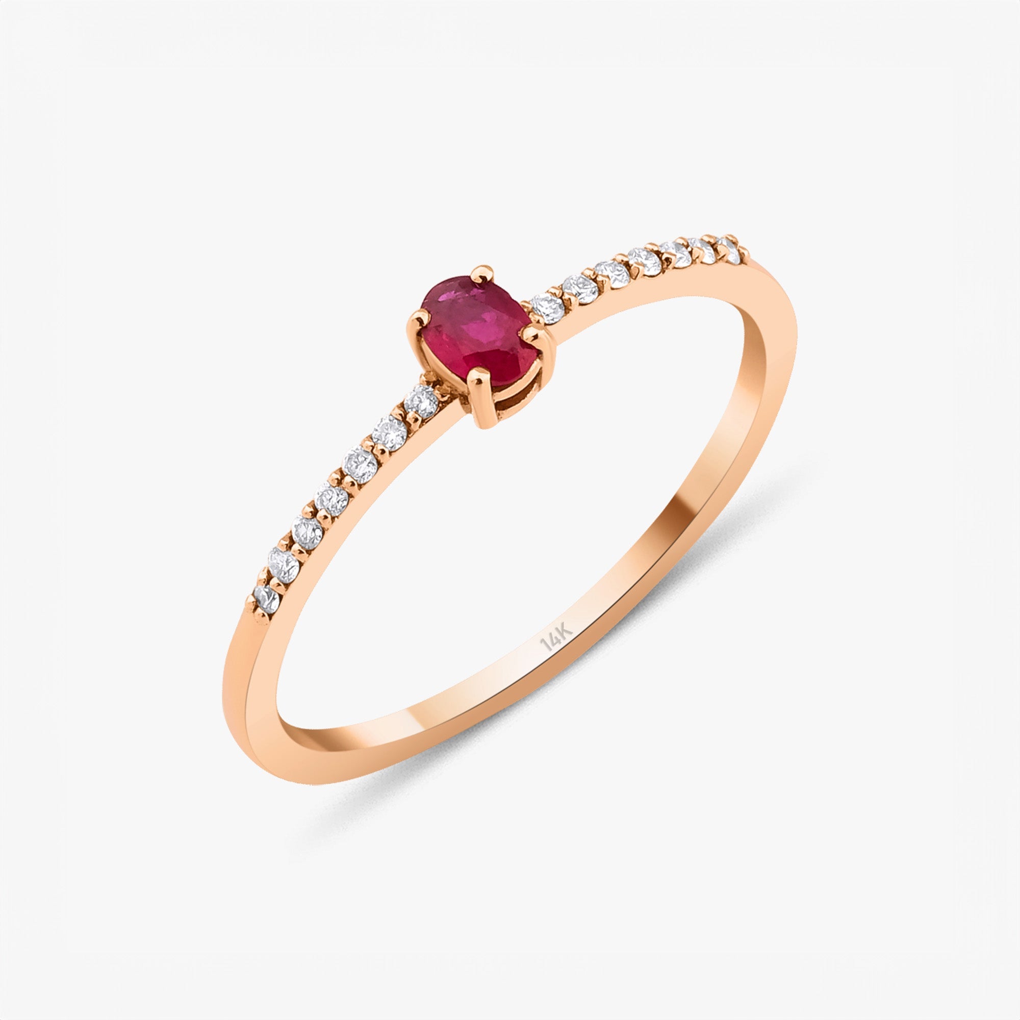 Minimal Oval Kesim Yakut Yarımtur Yüzük